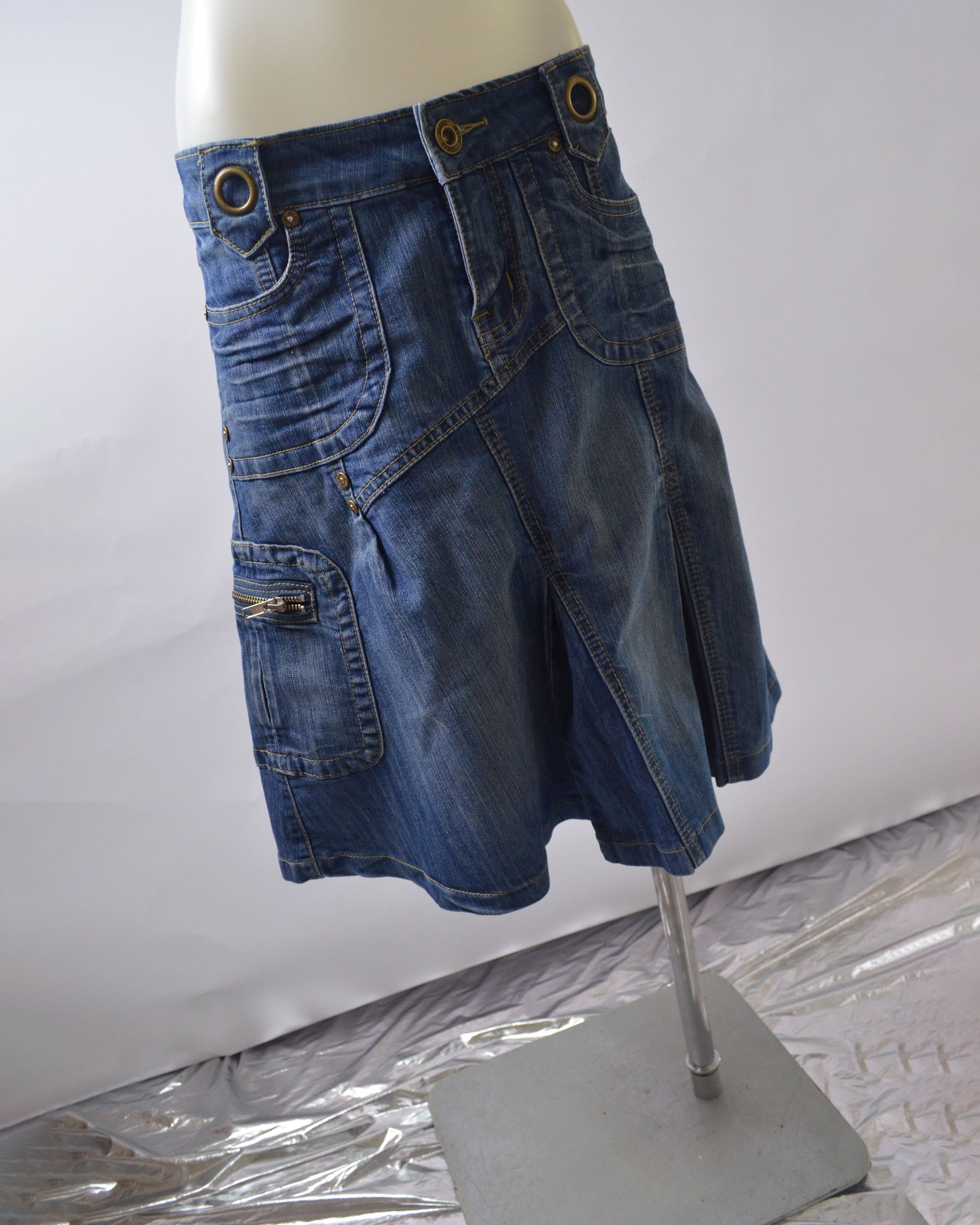 VINTAGE CACHE CACHE ITALIAN DENIM CARGO SKIRT