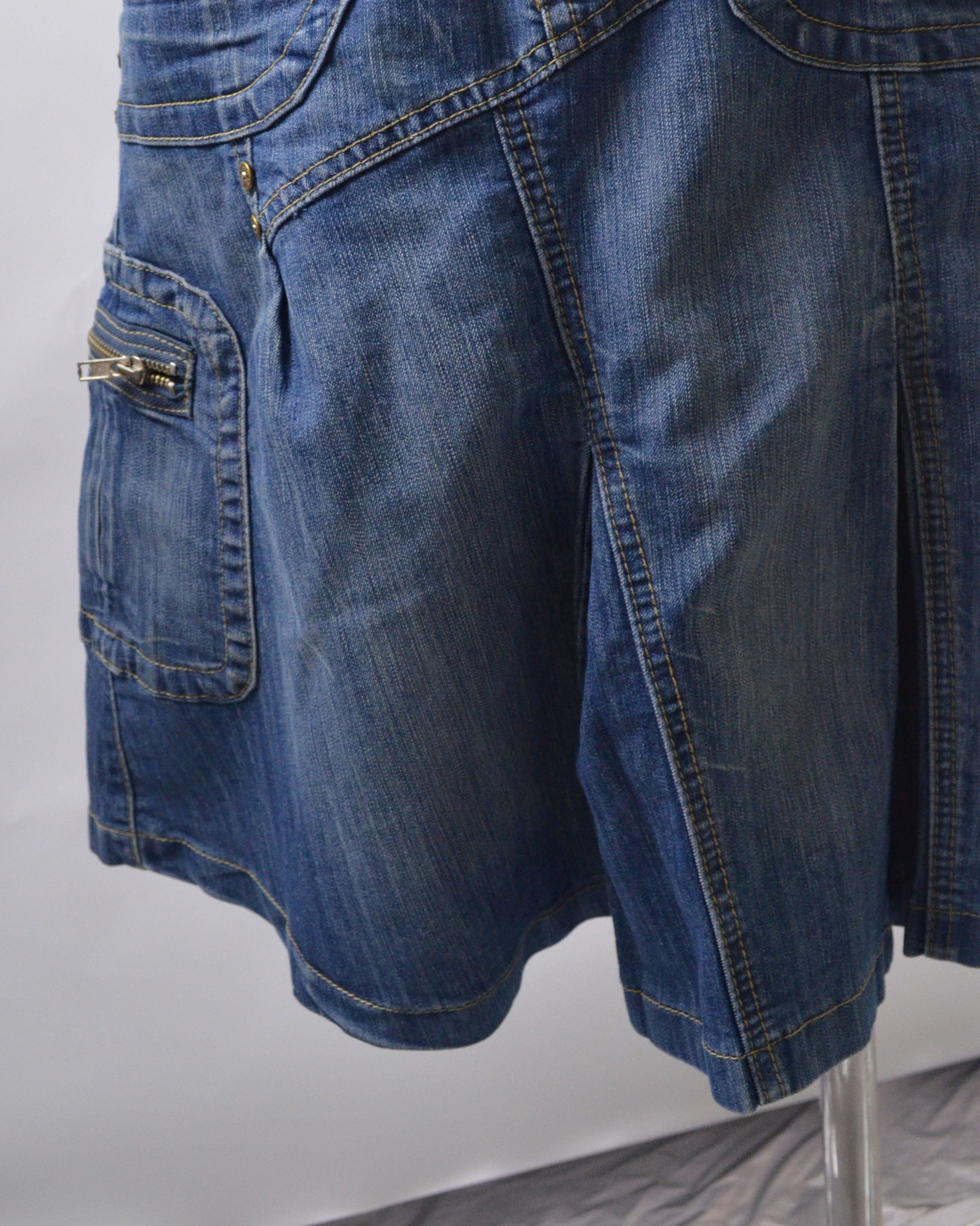 VINTAGE CACHE CACHE ITALIAN DENIM CARGO SKIRT