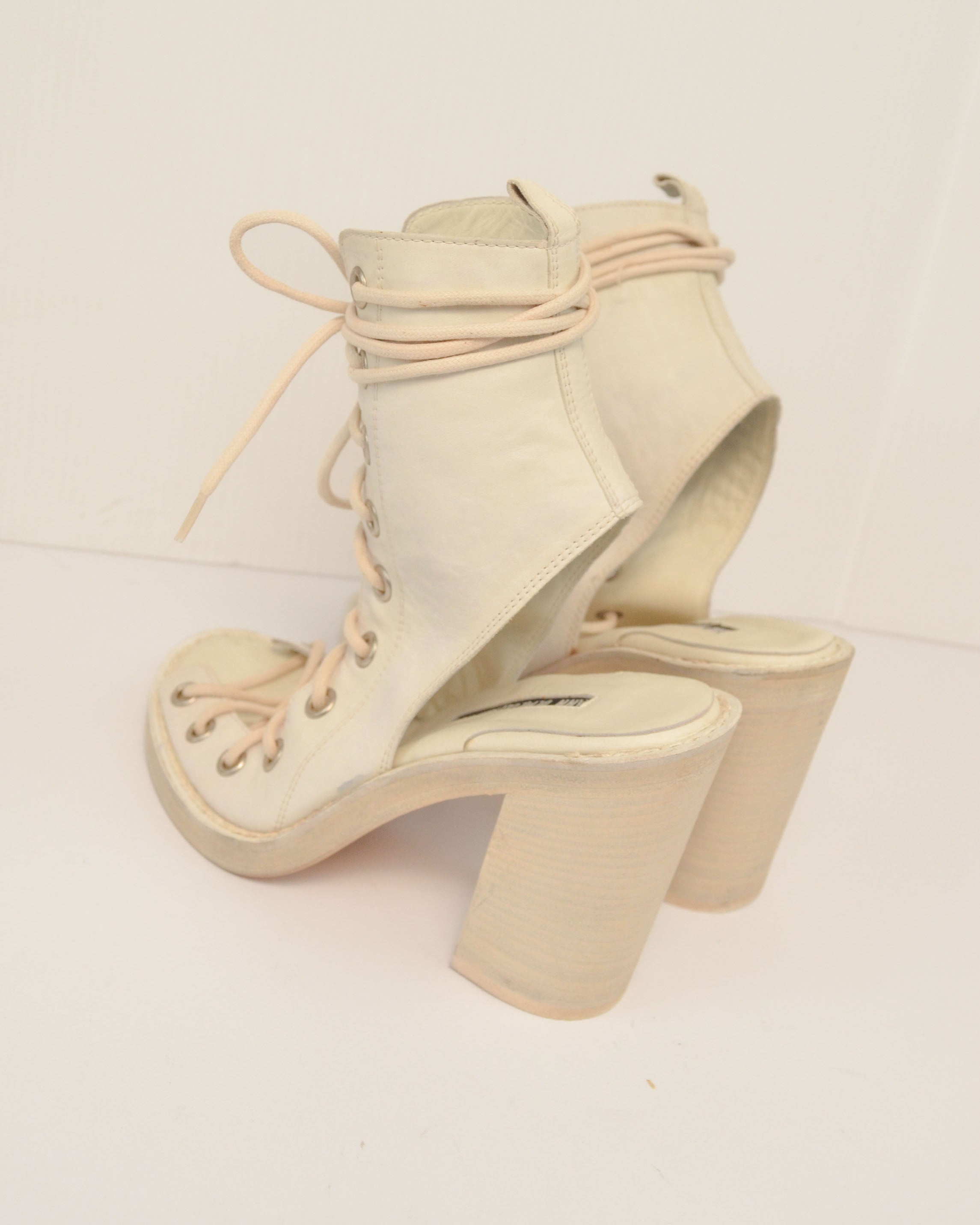 SPRING SUMMER 2009 CORSET LACE-UP LEATHER HEELS