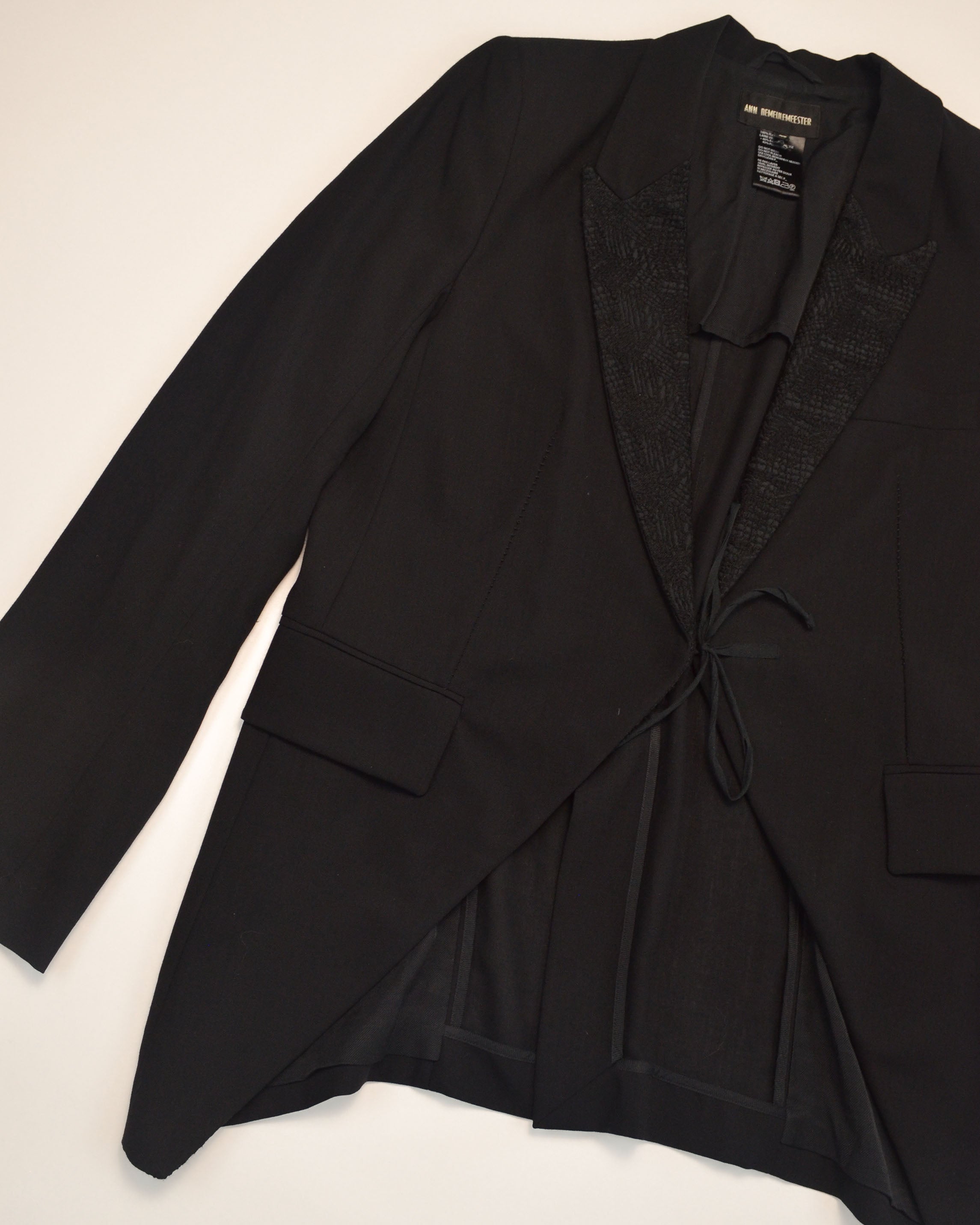 BLACK TAILORED TIE FRONT BLAZER JACKET