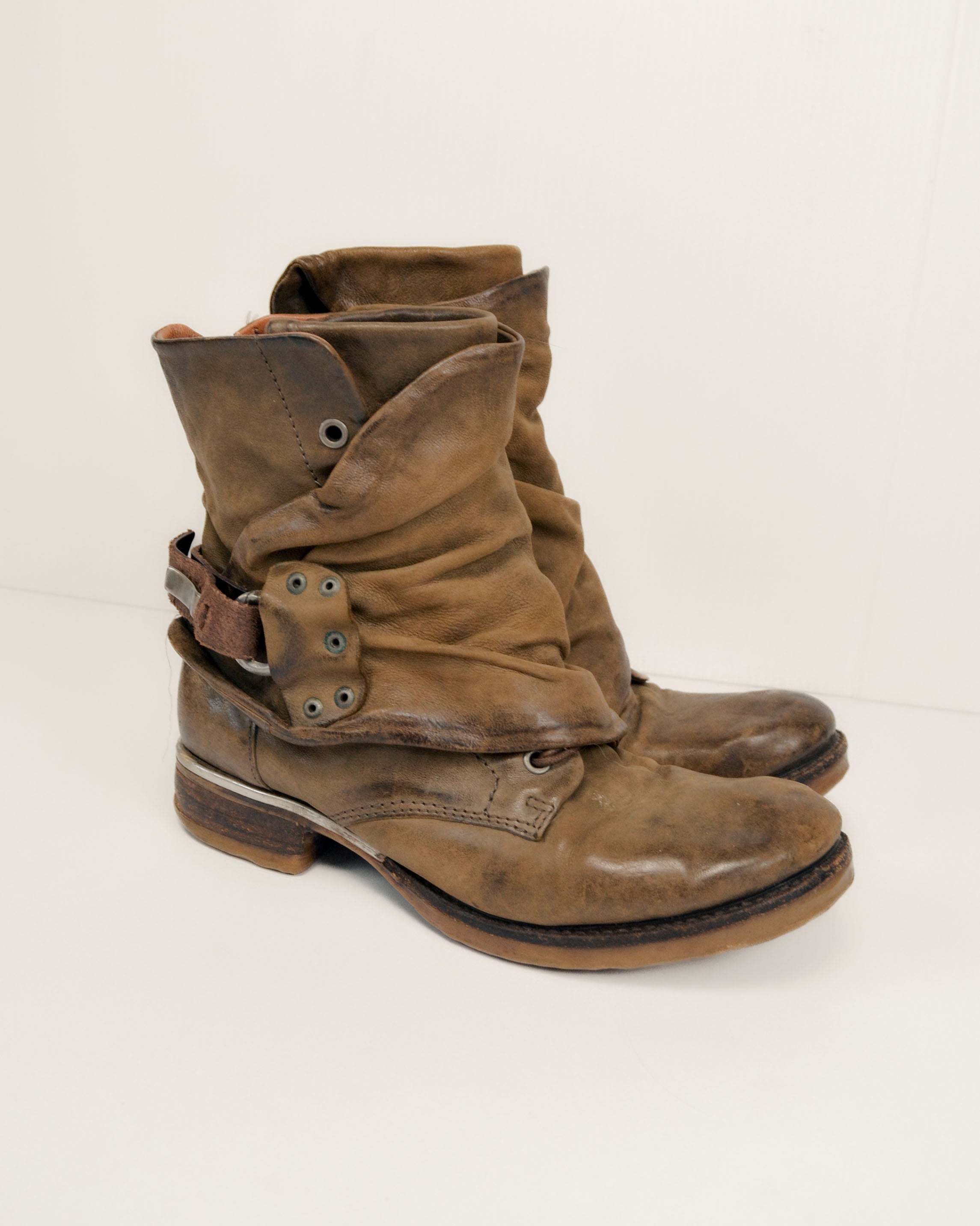 2000's LEATHER WRAP LACE ANKLE BOOTS