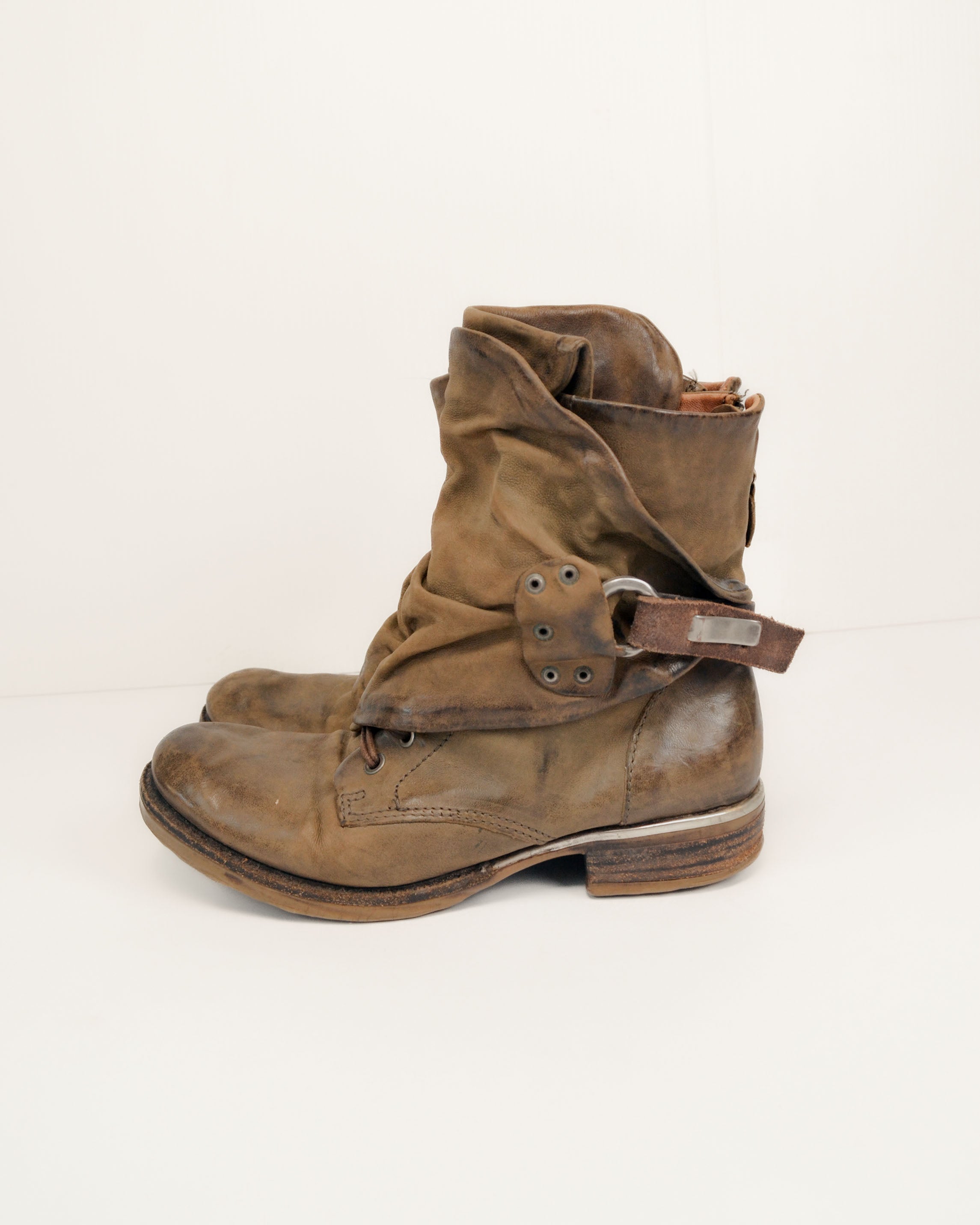 2000's LEATHER WRAP LACE ANKLE BOOTS