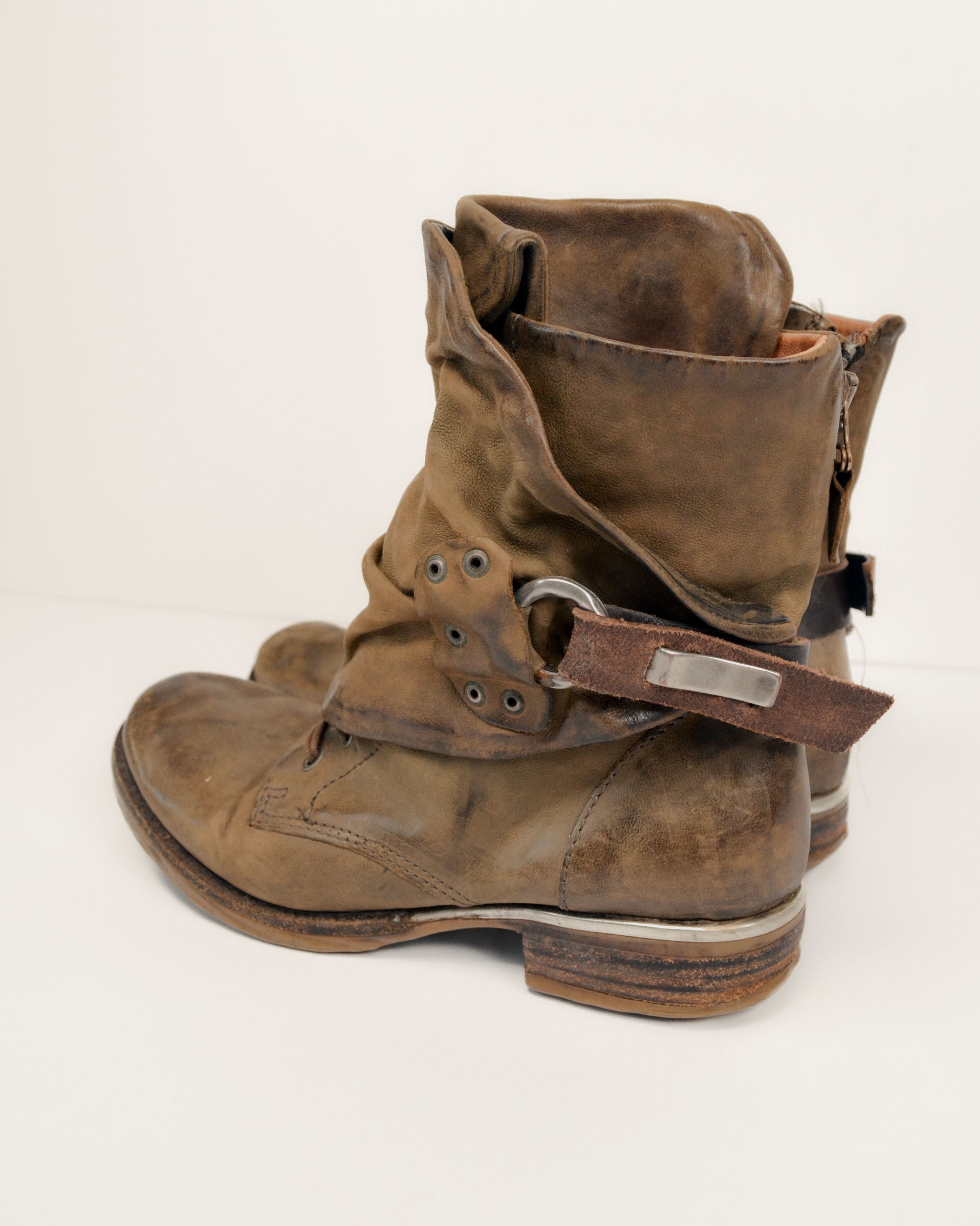 2000's LEATHER WRAP LACE ANKLE BOOTS