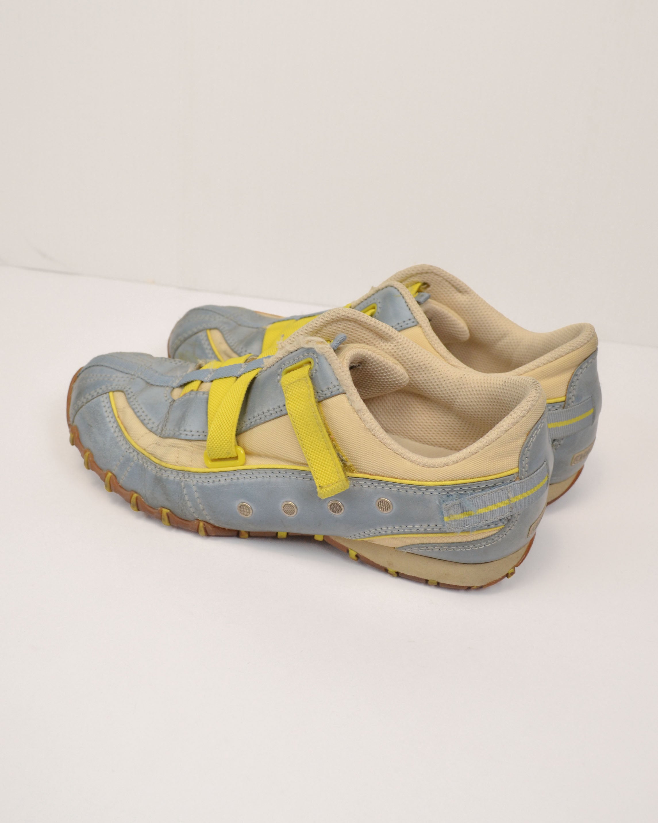 2000S EXPLORER SNEAKERS