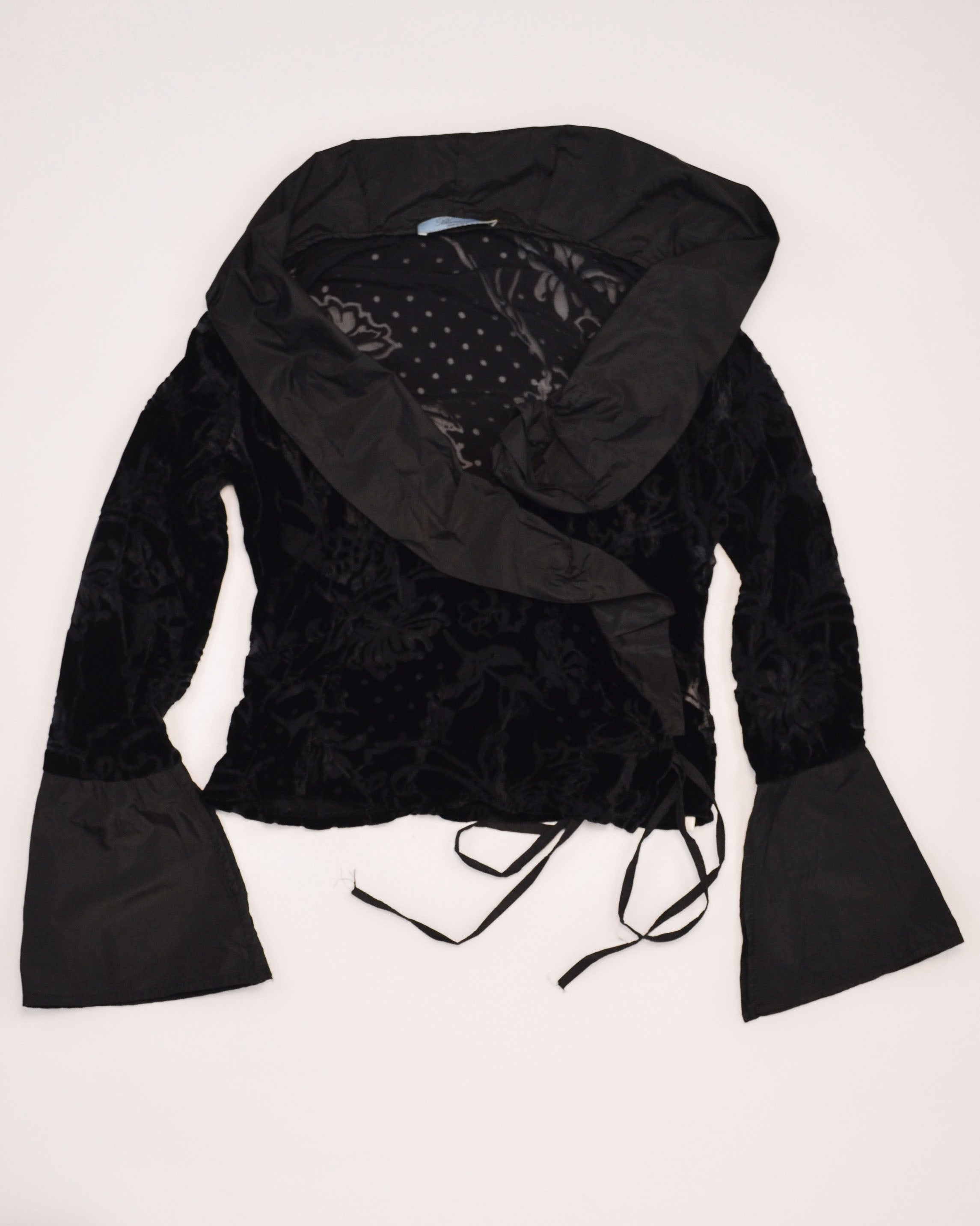 VELVET FLARED SLEEVE WRAP TOP