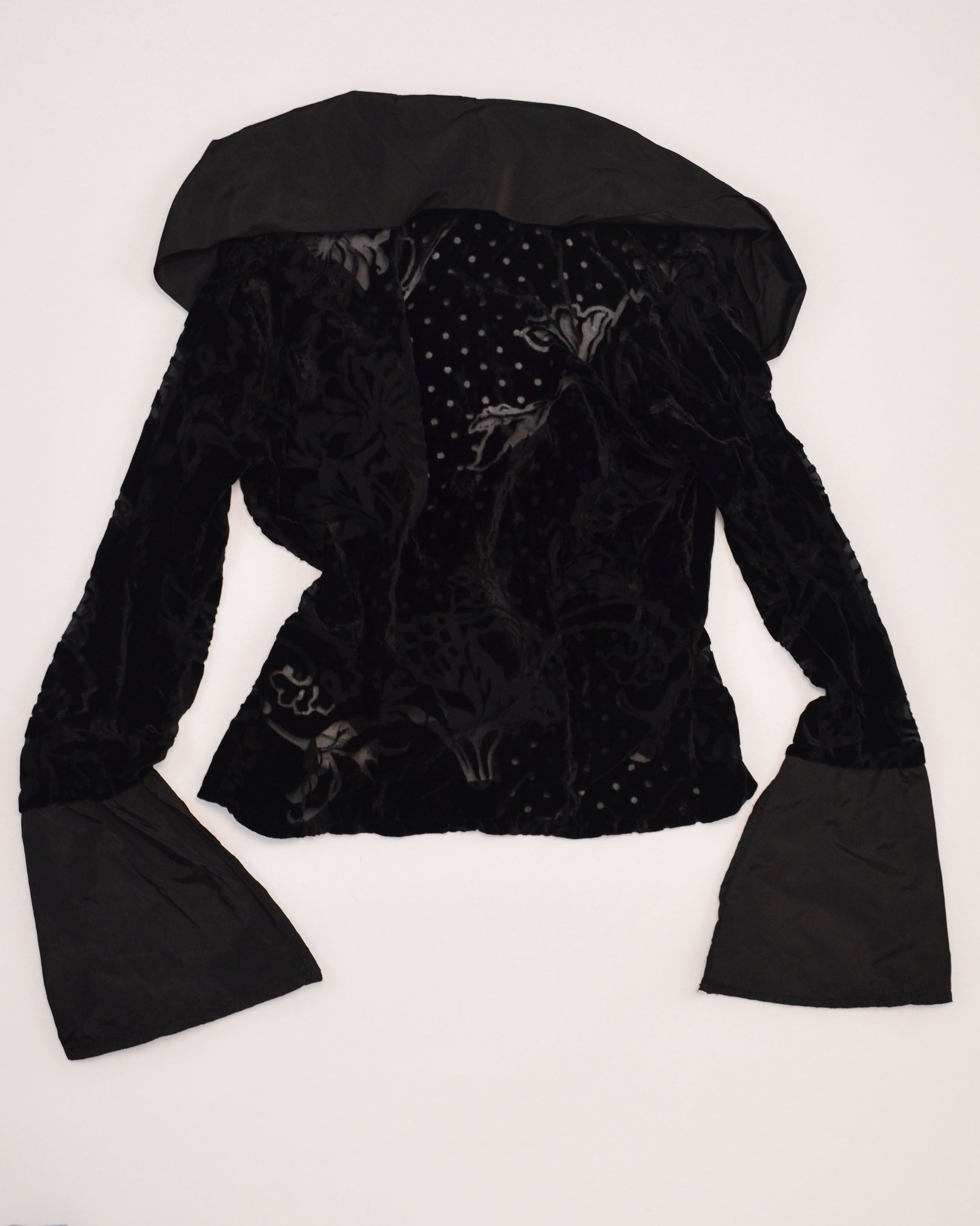 VELVET FLARED SLEEVE WRAP TOP