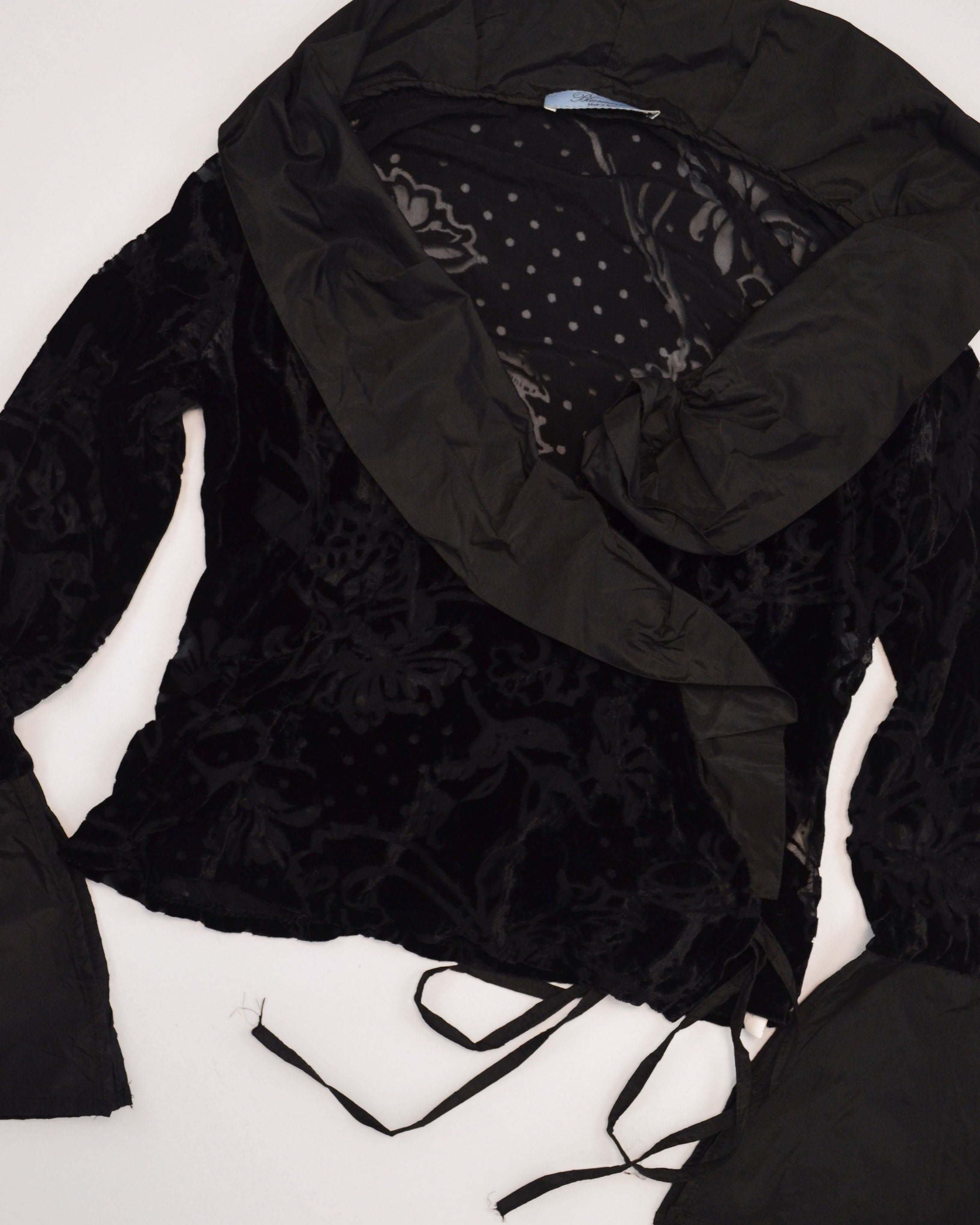 VELVET FLARED SLEEVE WRAP TOP