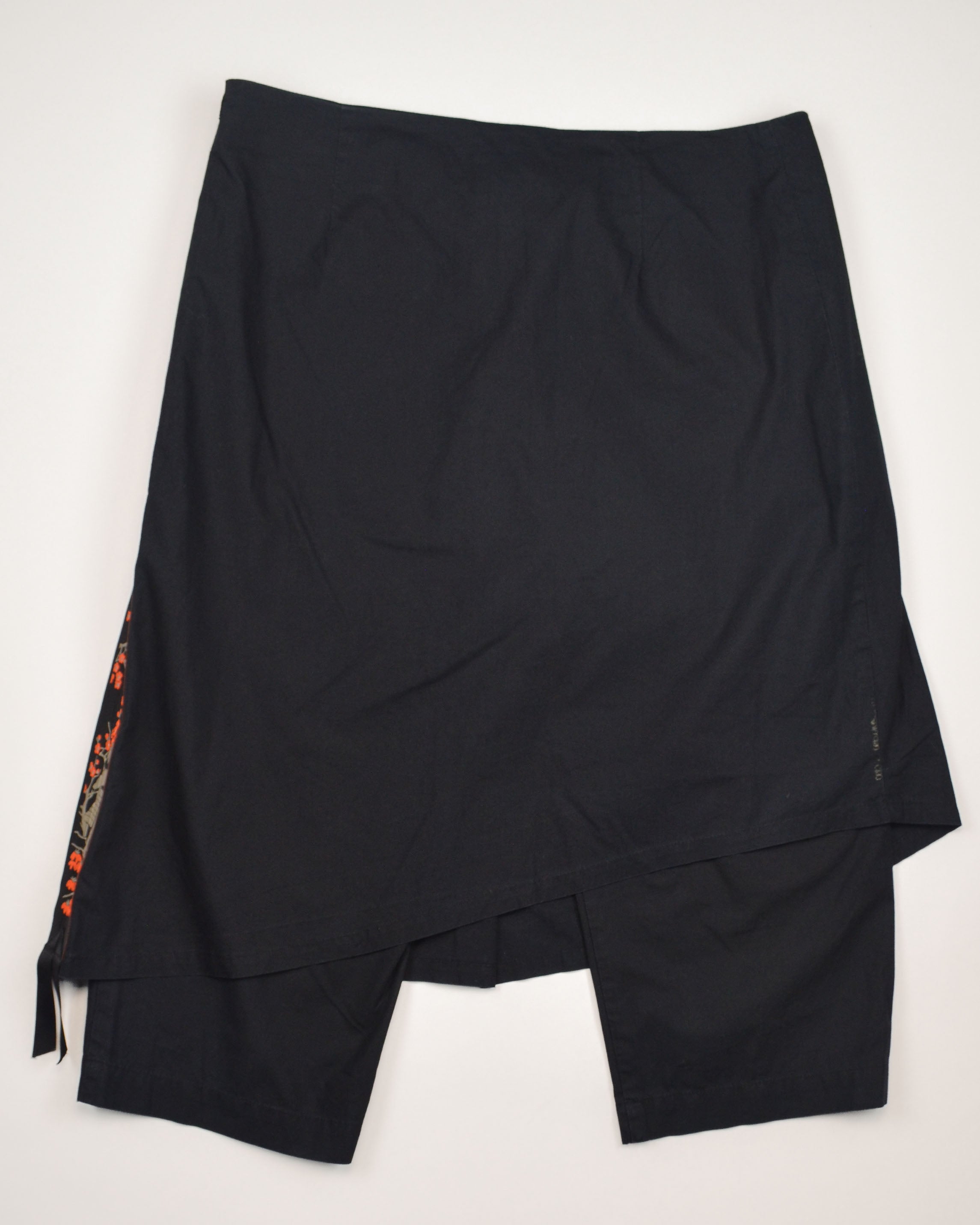 WRAP SKIRT AND CAPRI SET