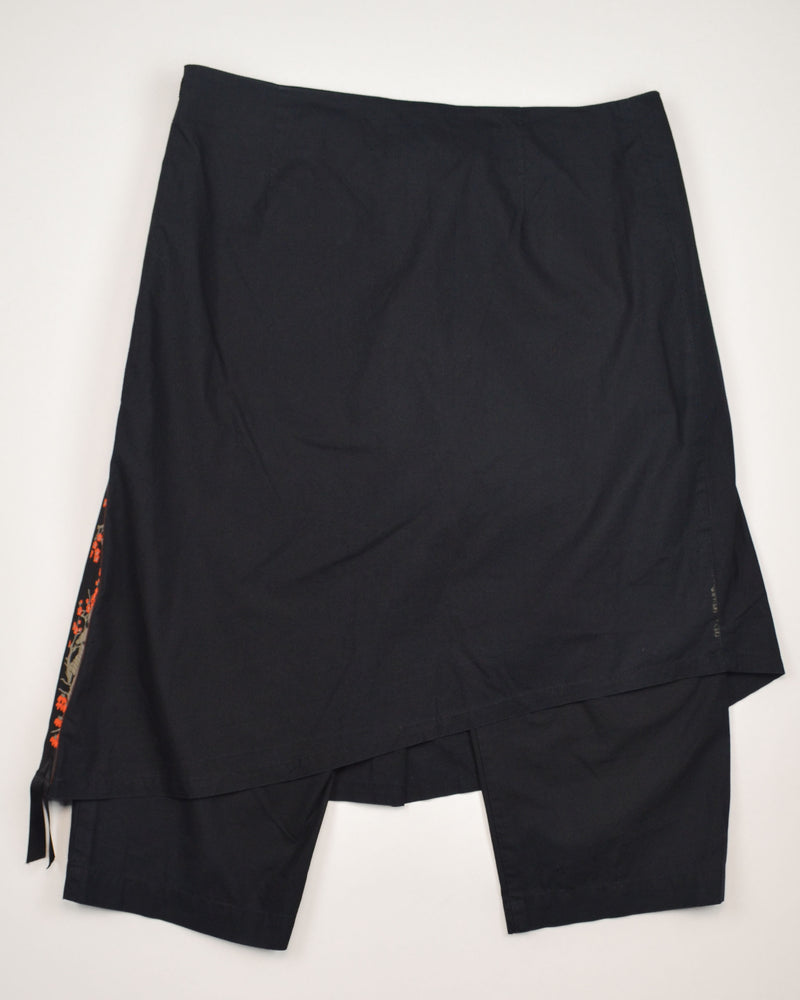 WRAP SKIRT AND CAPRI SET