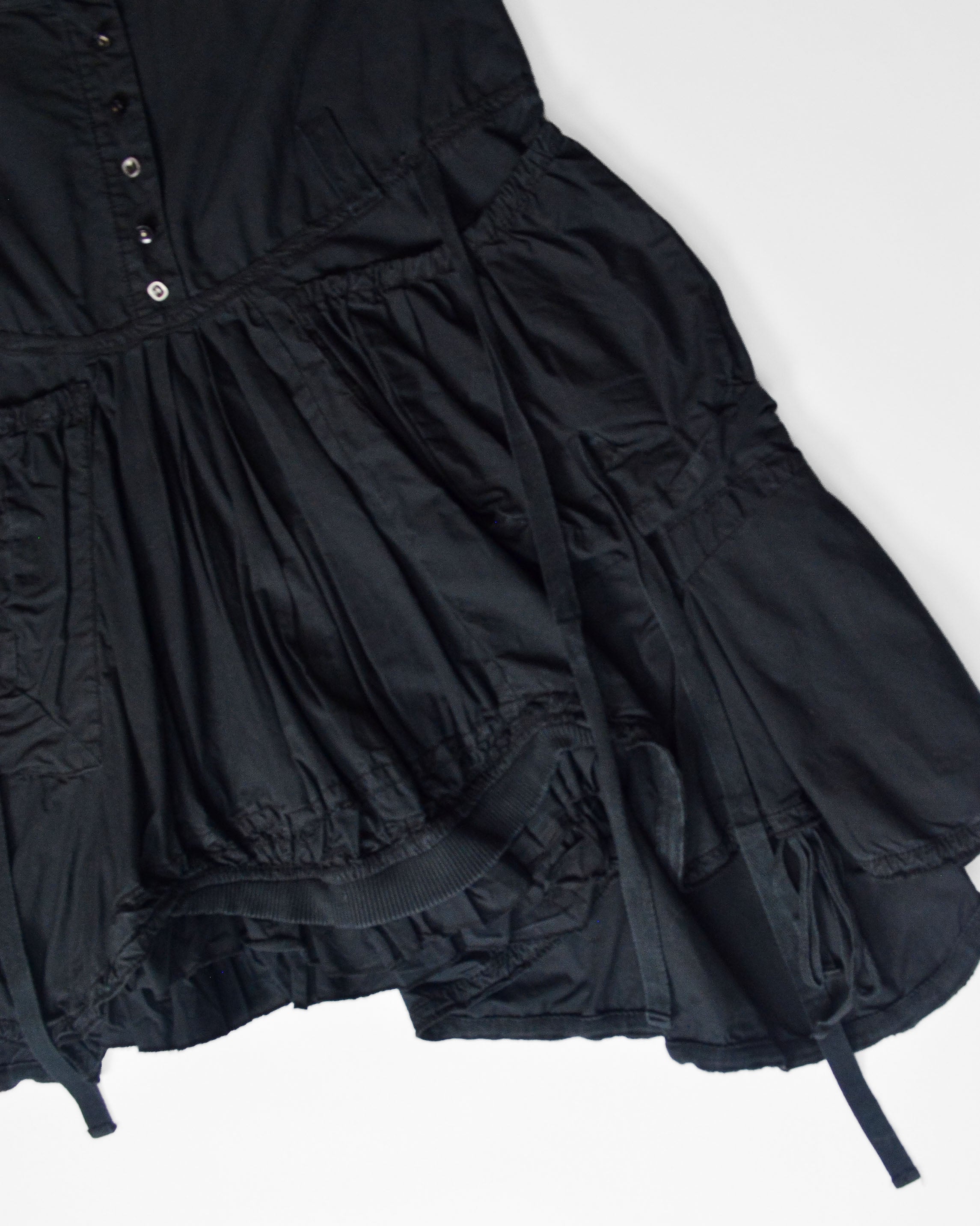 BLACK MIDI SKIRT