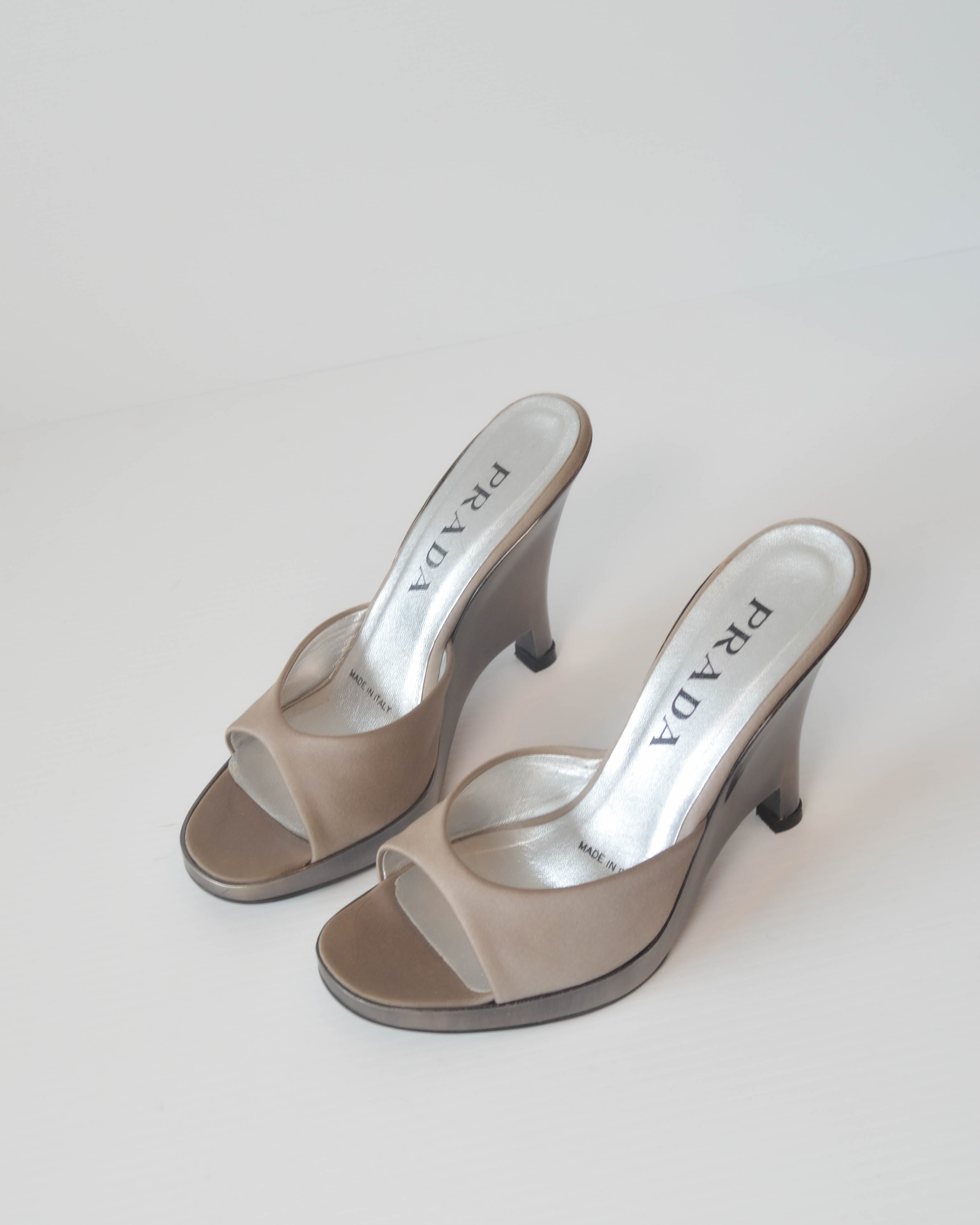 SS1998 LUCITE WEDGES