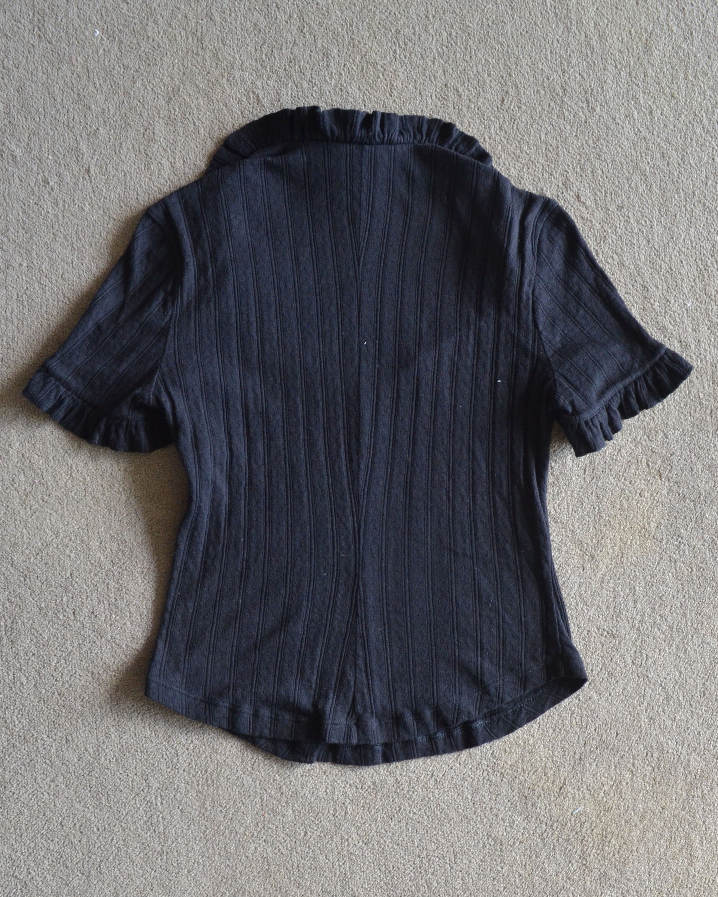 90s ORB LOGO RUFFLE TOP