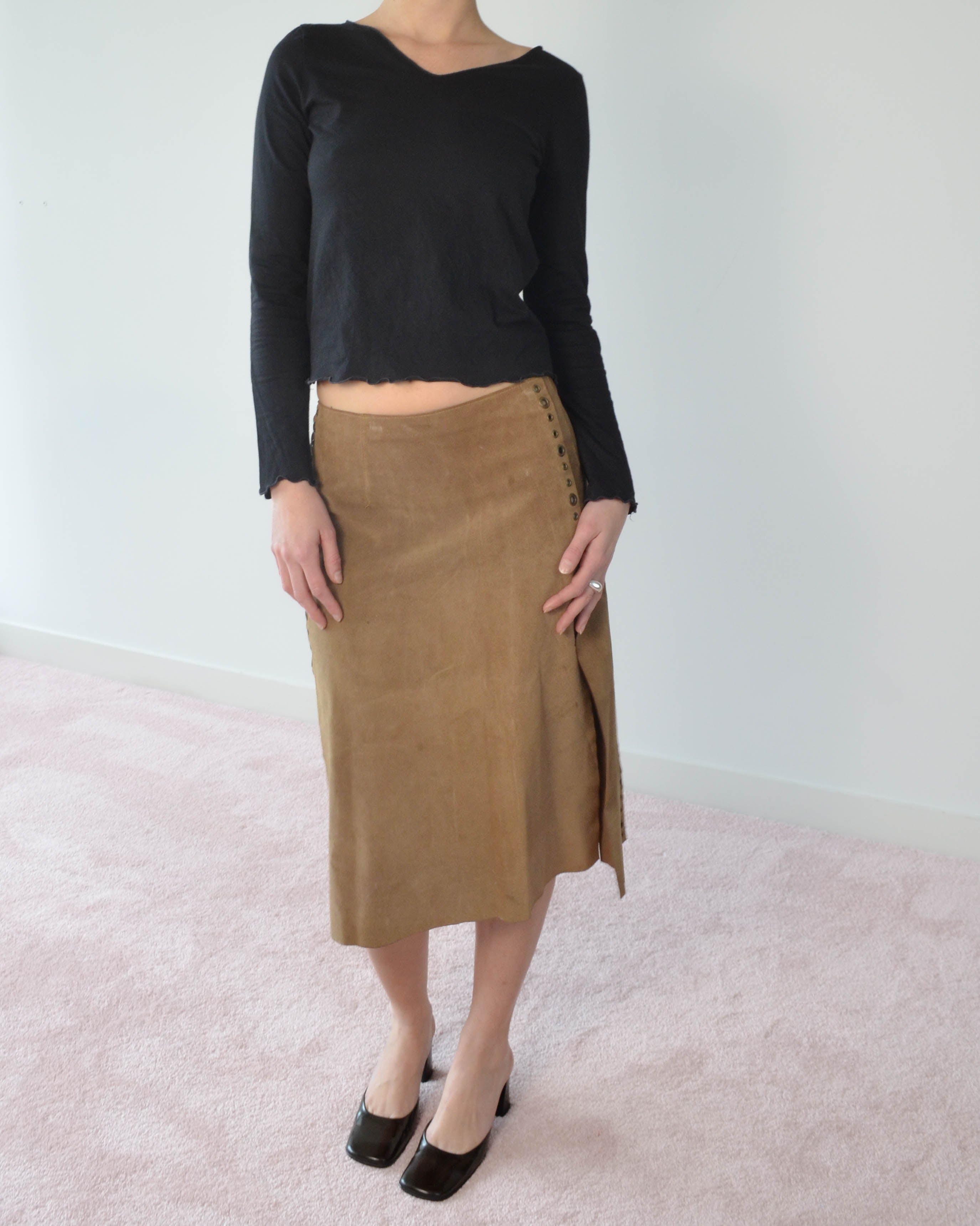00s SUEDE GROMMET MIDI SKIRT