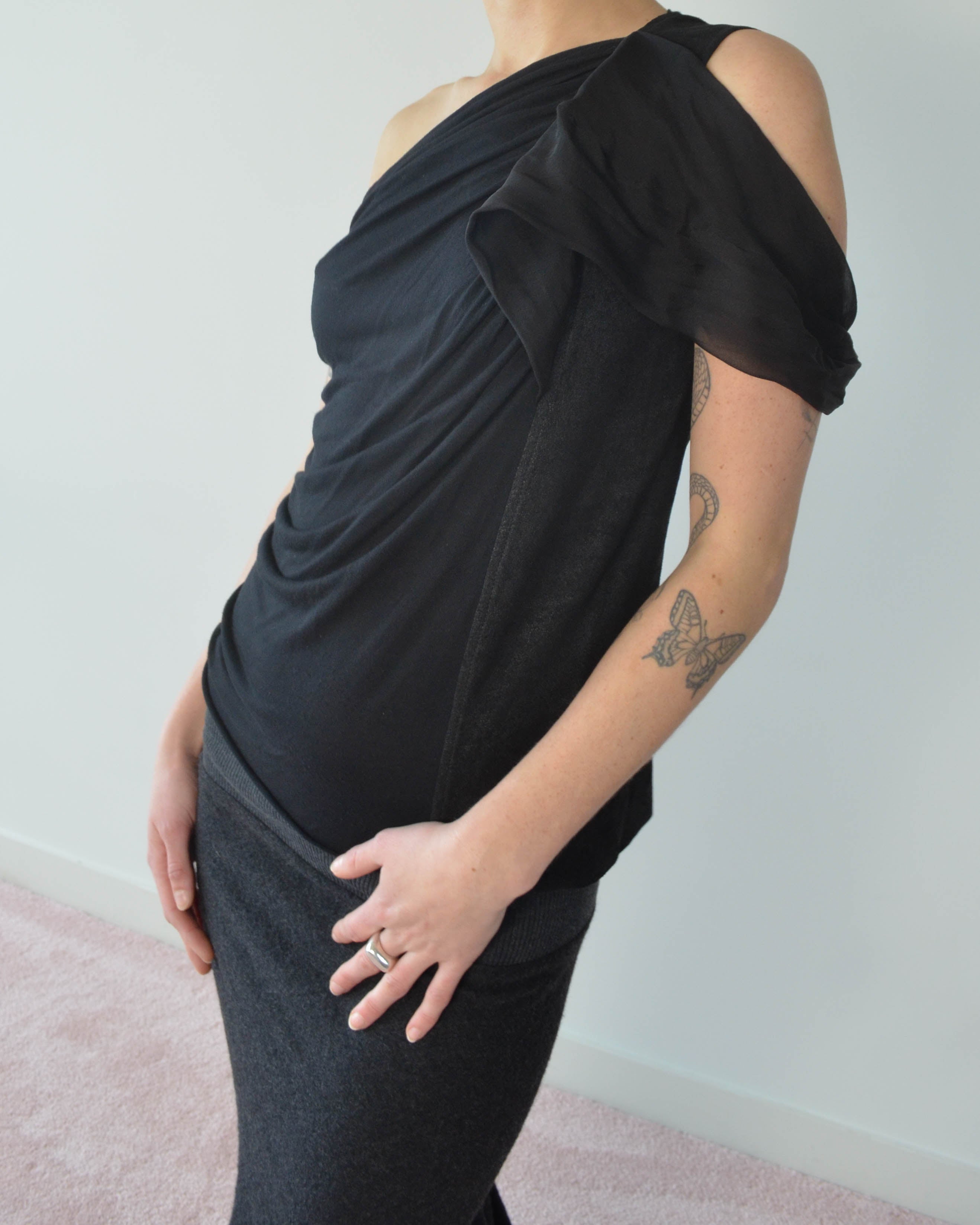 SS12 NASKA SILK  LEATHER DRAPED TOP