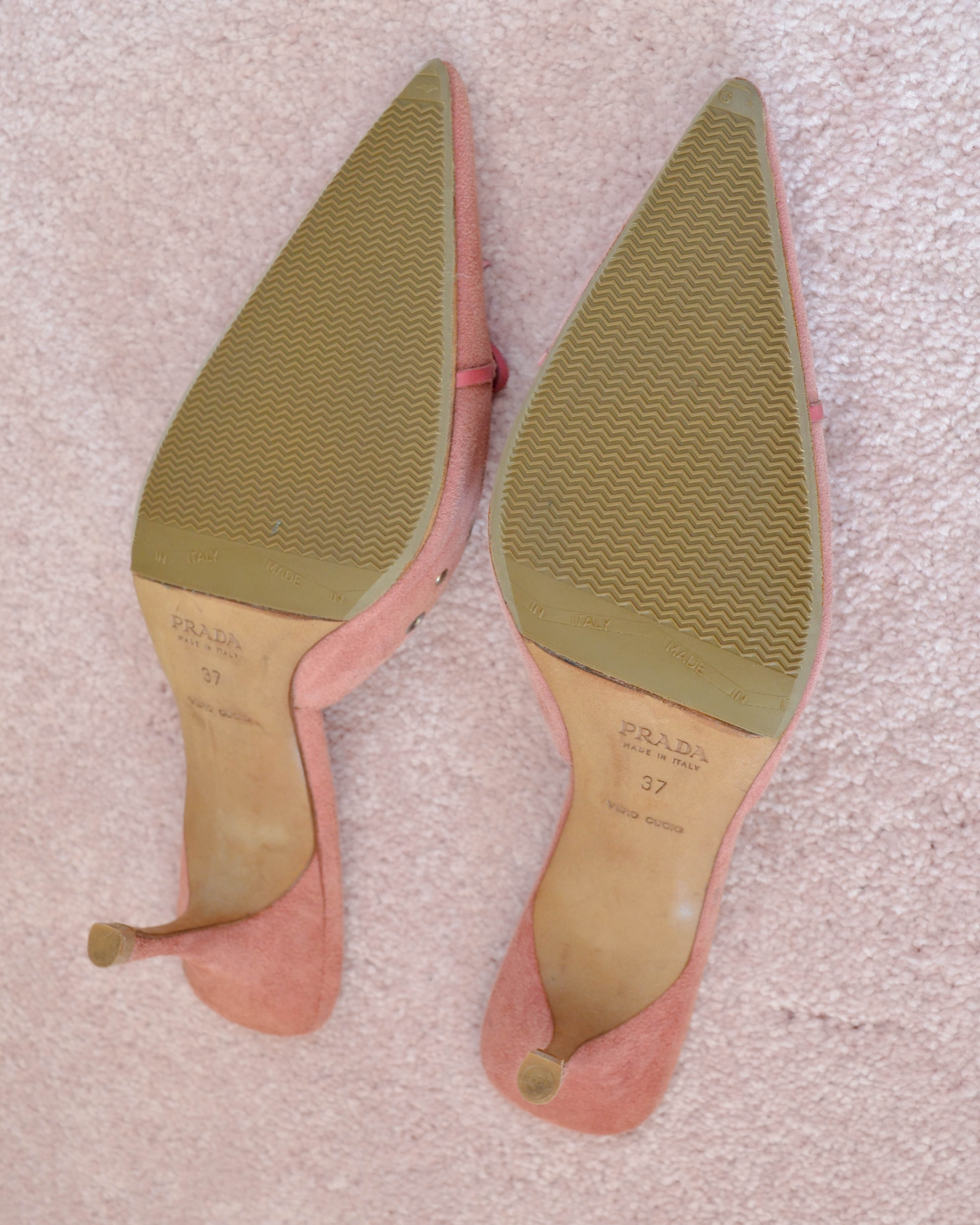00s PINK SUEDE EYELET MULES