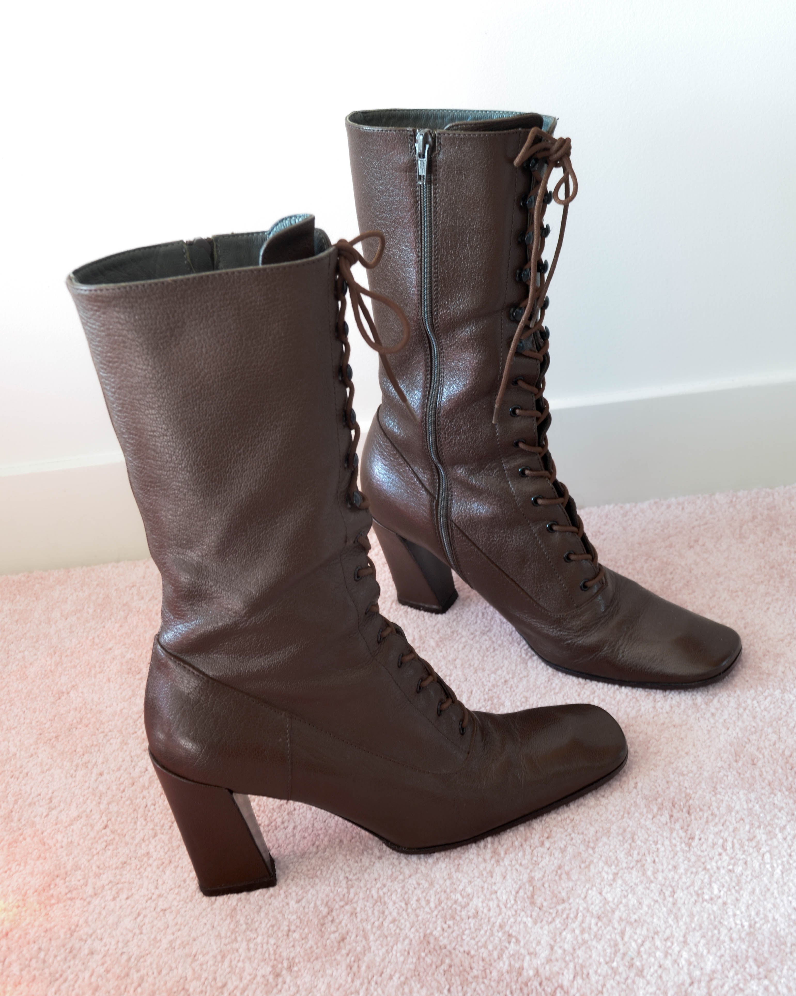 FW01 VICTORIAN LACE-UP BOOTS