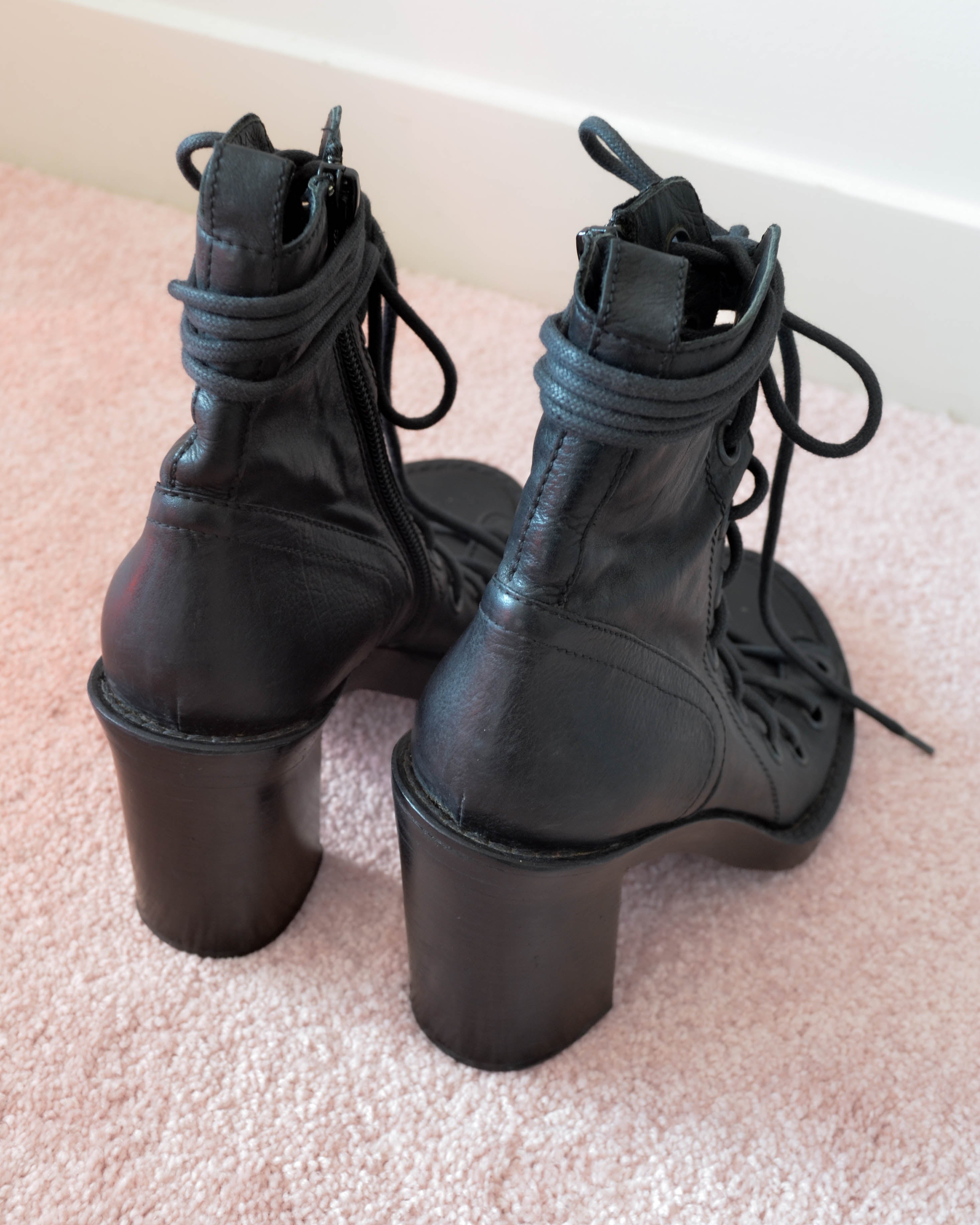 SS09 CORSET LACE-UP HEELS