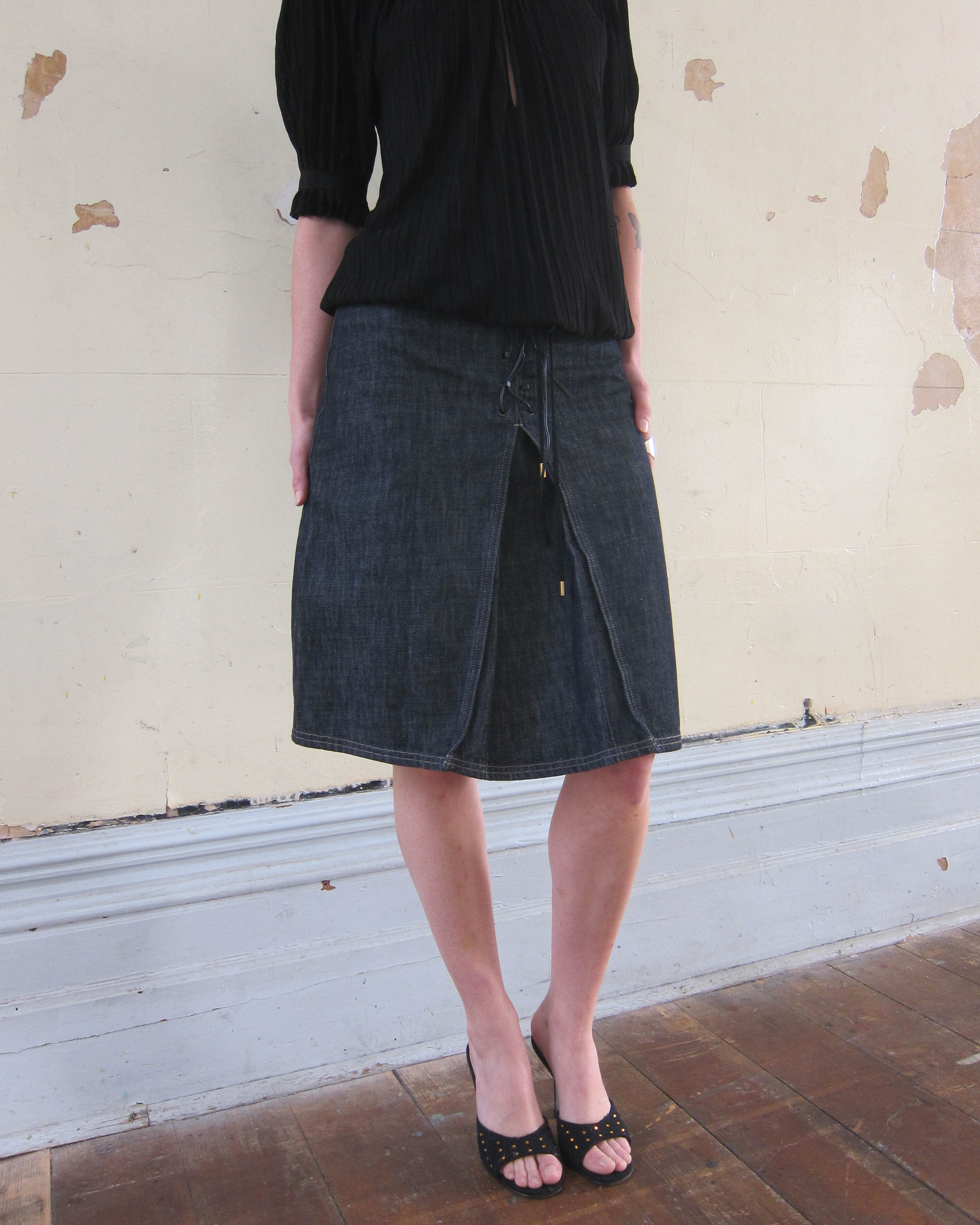 00s LACE-UP DENIM SKIRT