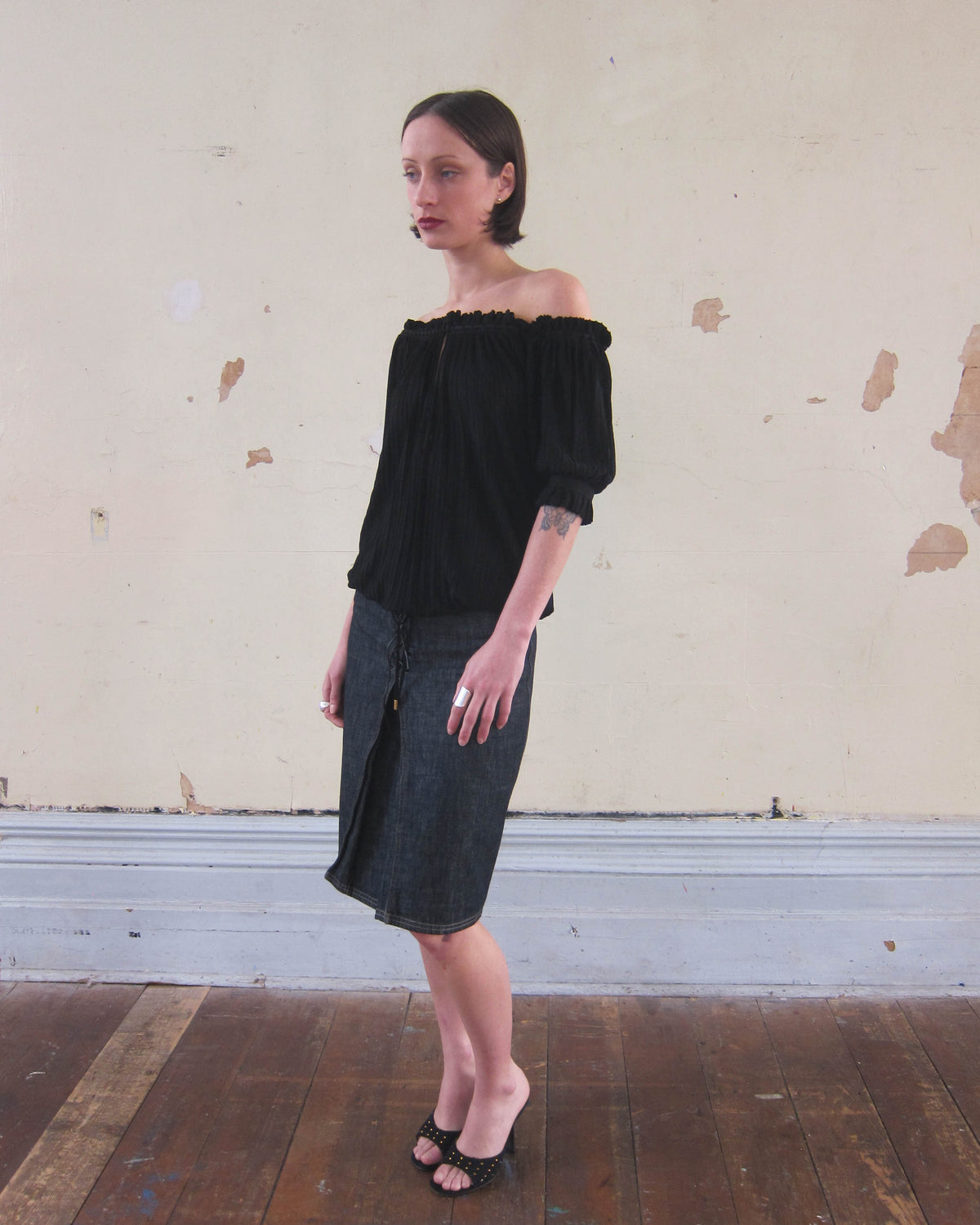 FRIDA GIANNINI ERA GUCCI PLEATED OFF-SHOULDER TOP
