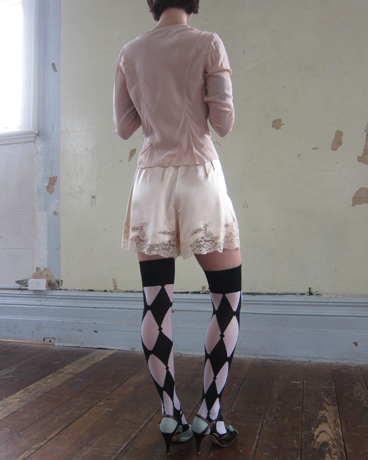 SS2010 SILK LACE TAP SHORTS