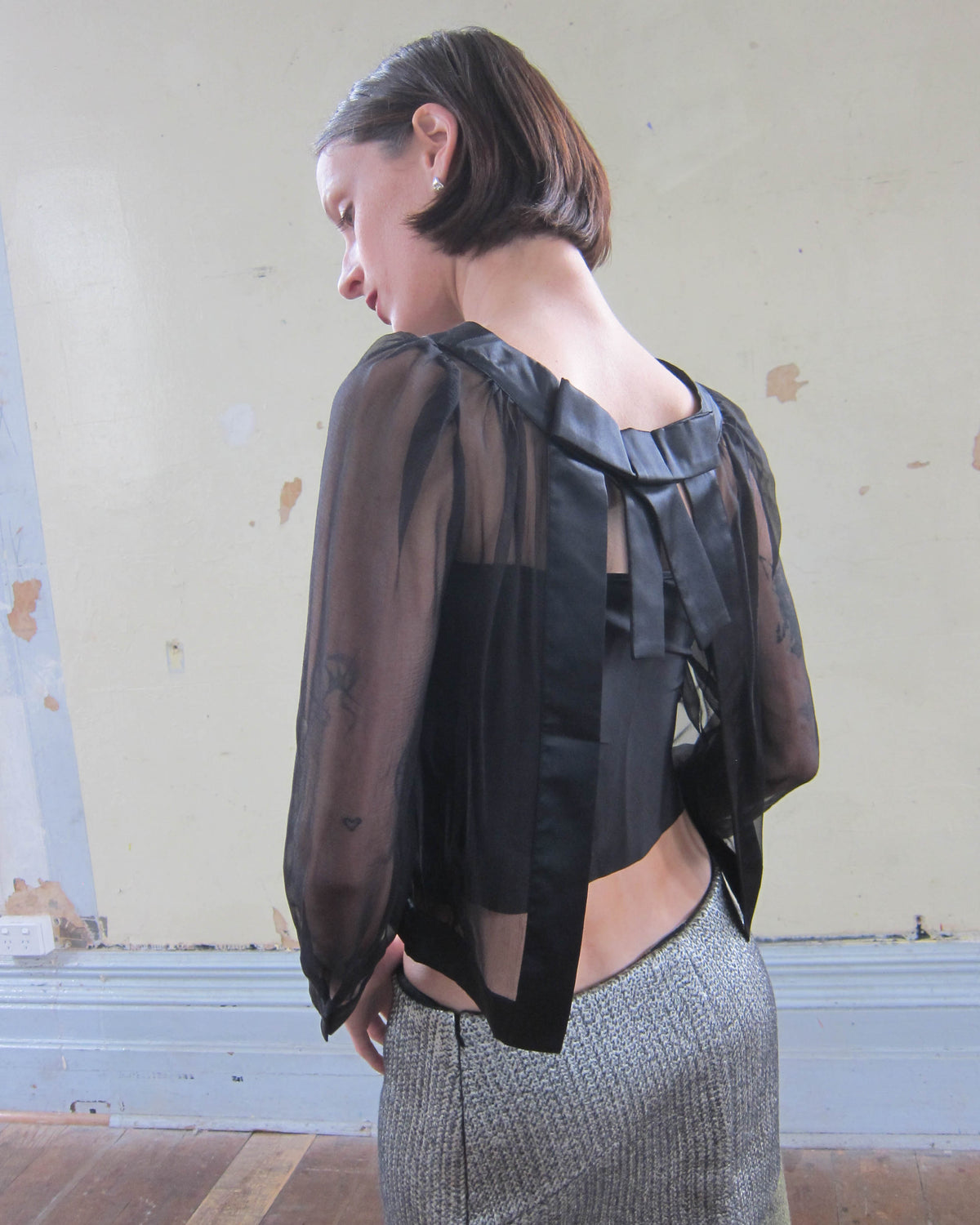 2008 SILK BOW TWO-PIECE SET