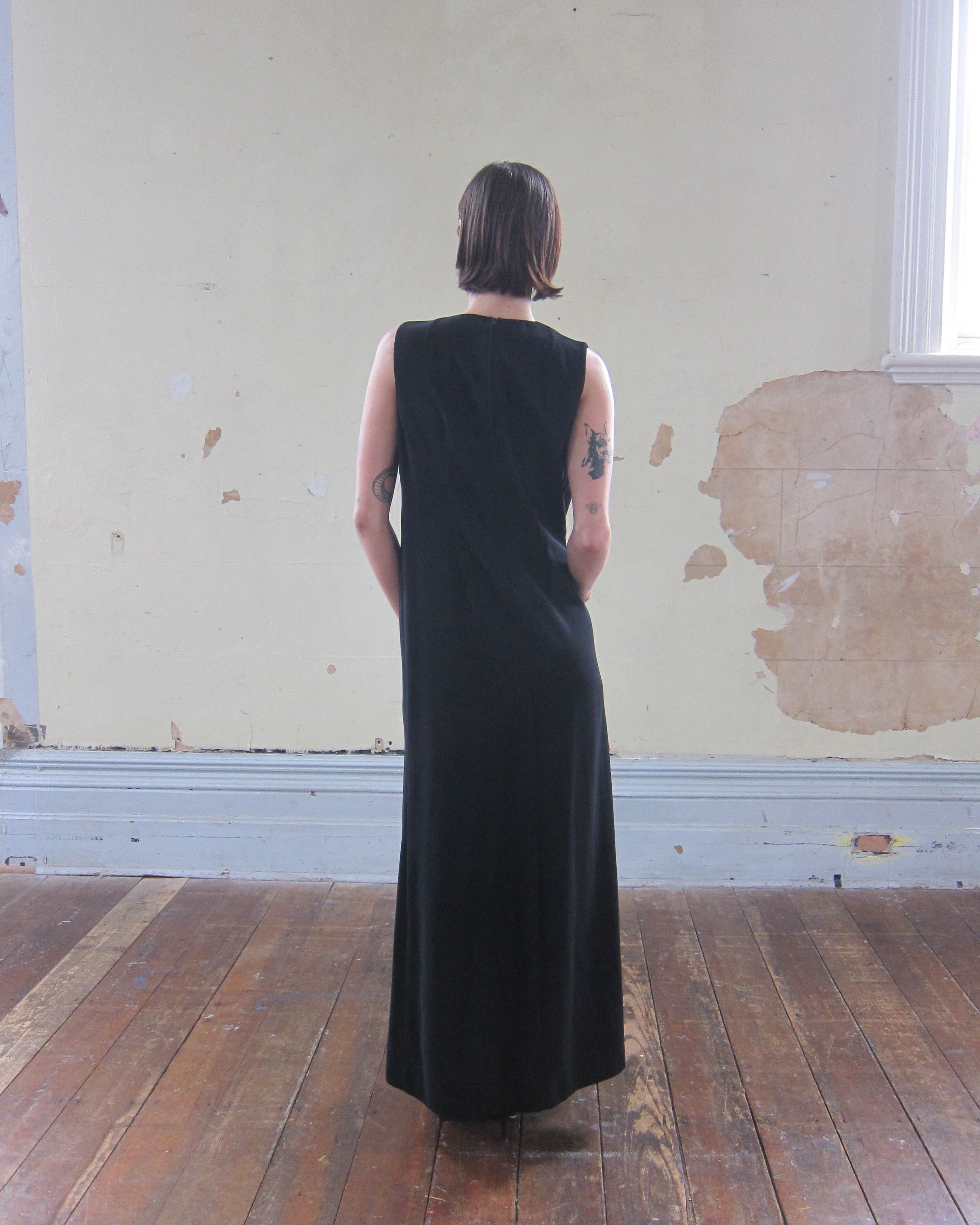 EARLY 2000s PLUNGING MAXI DRESS