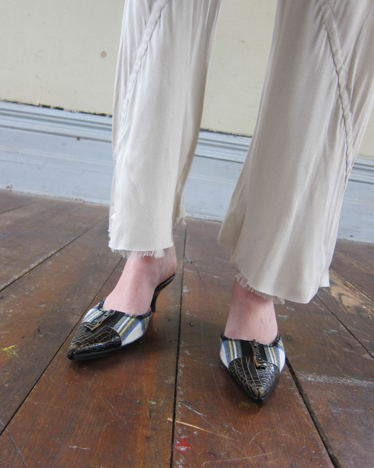 2000S TARTAN LEATHER MULES