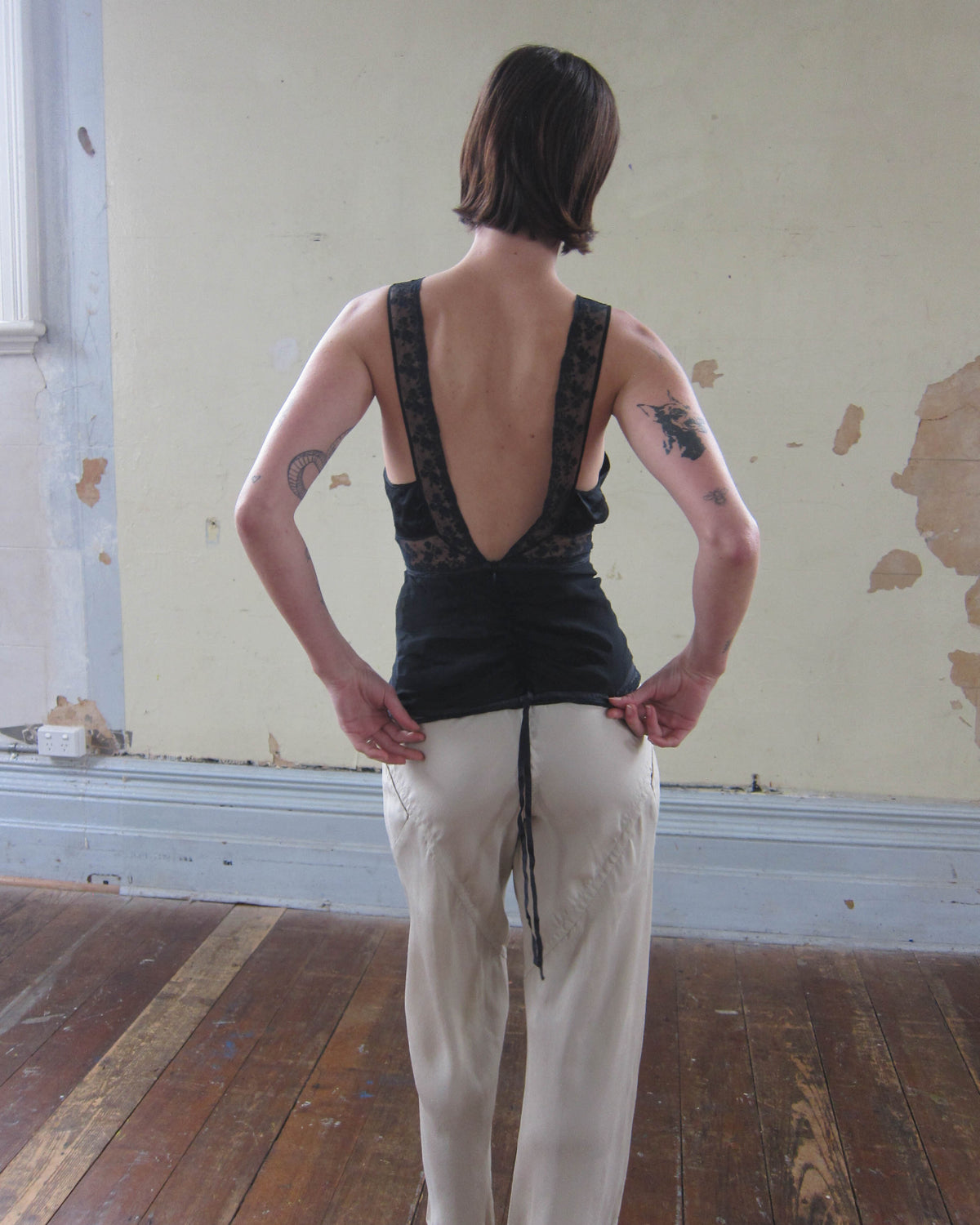 2000S LACE CAMISOLE