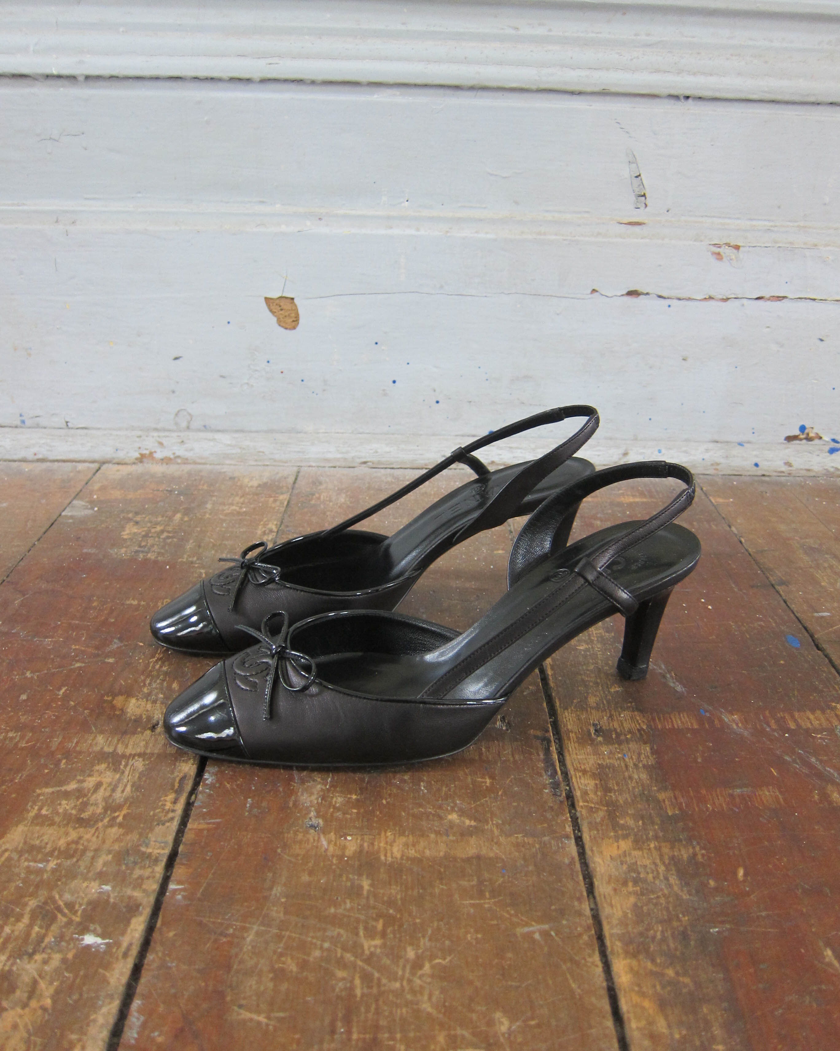 CC BOW SLINGBACK HEELS