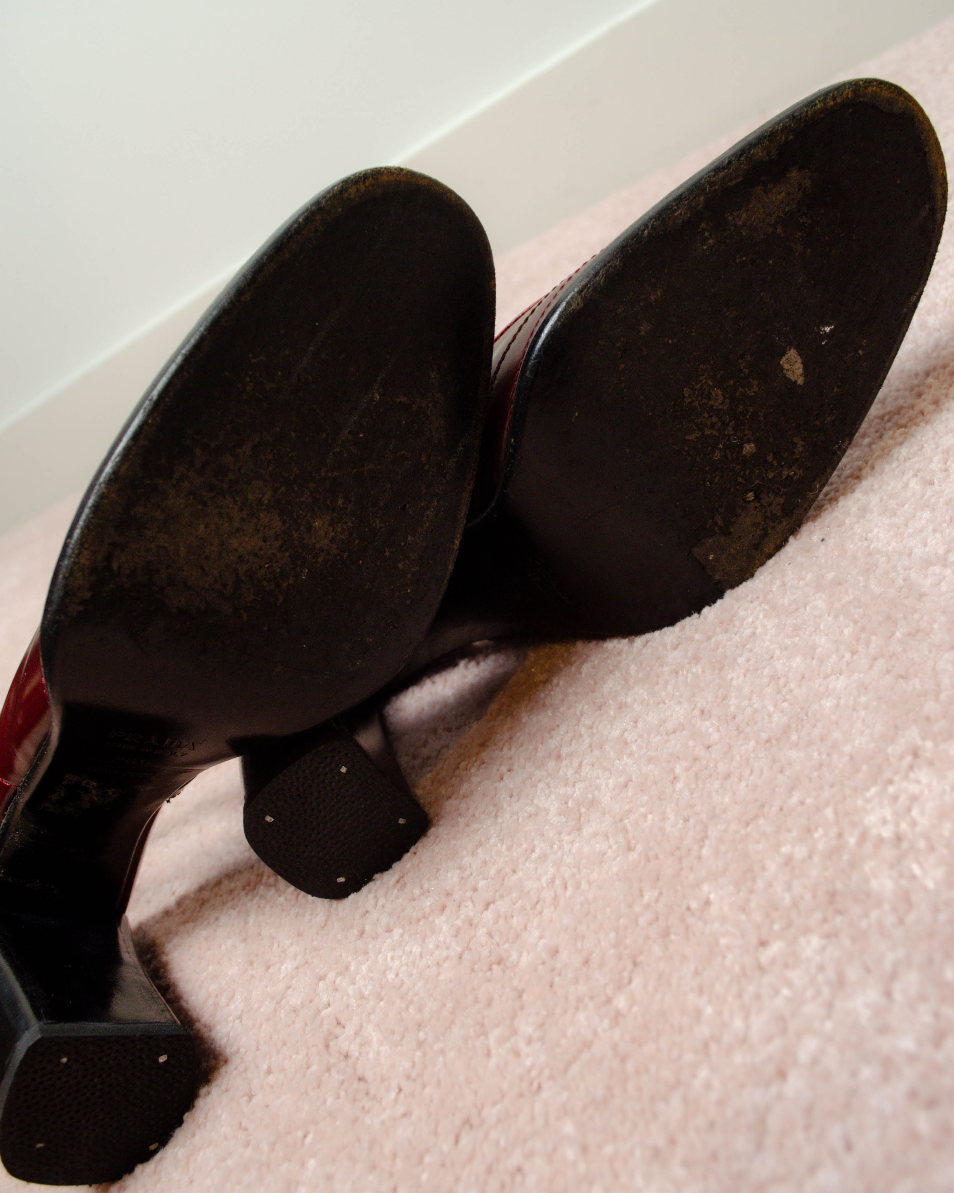 00s LEATHER SLINGBACK HEELS