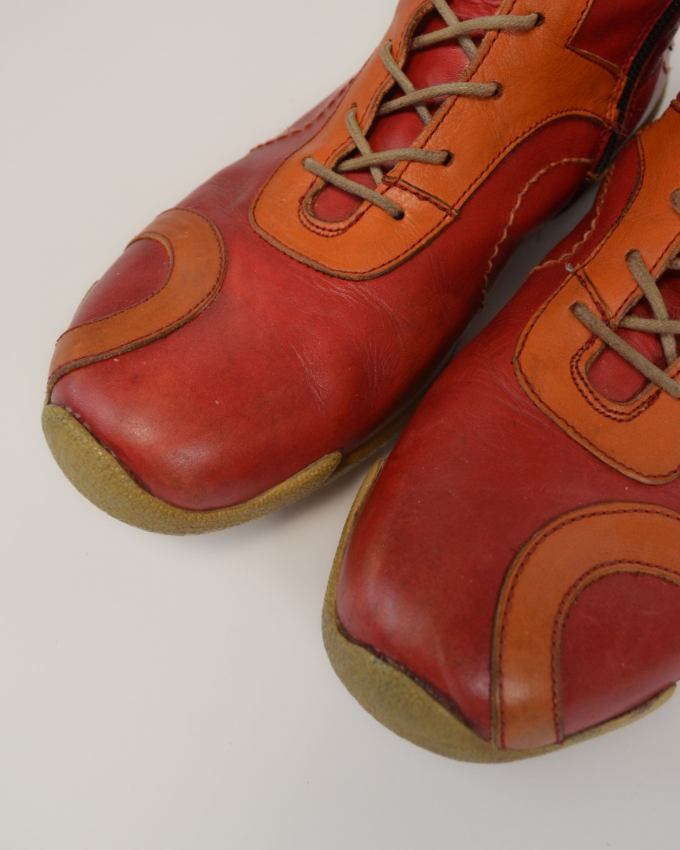 2000's PINK LEATHER BOXING BOOTS