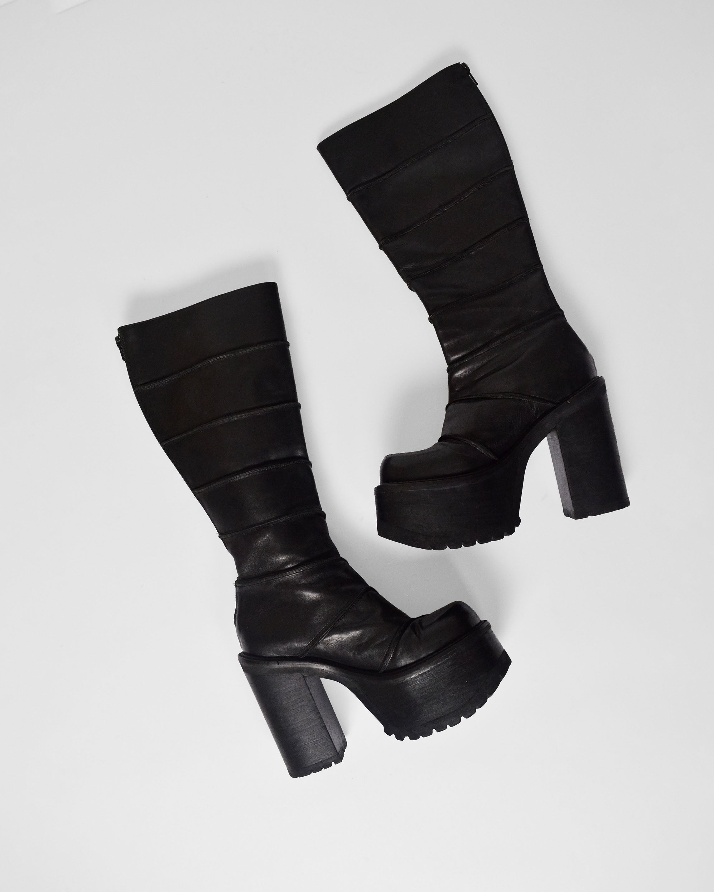 90s RARE LEATHER PLATFORM BOOTS