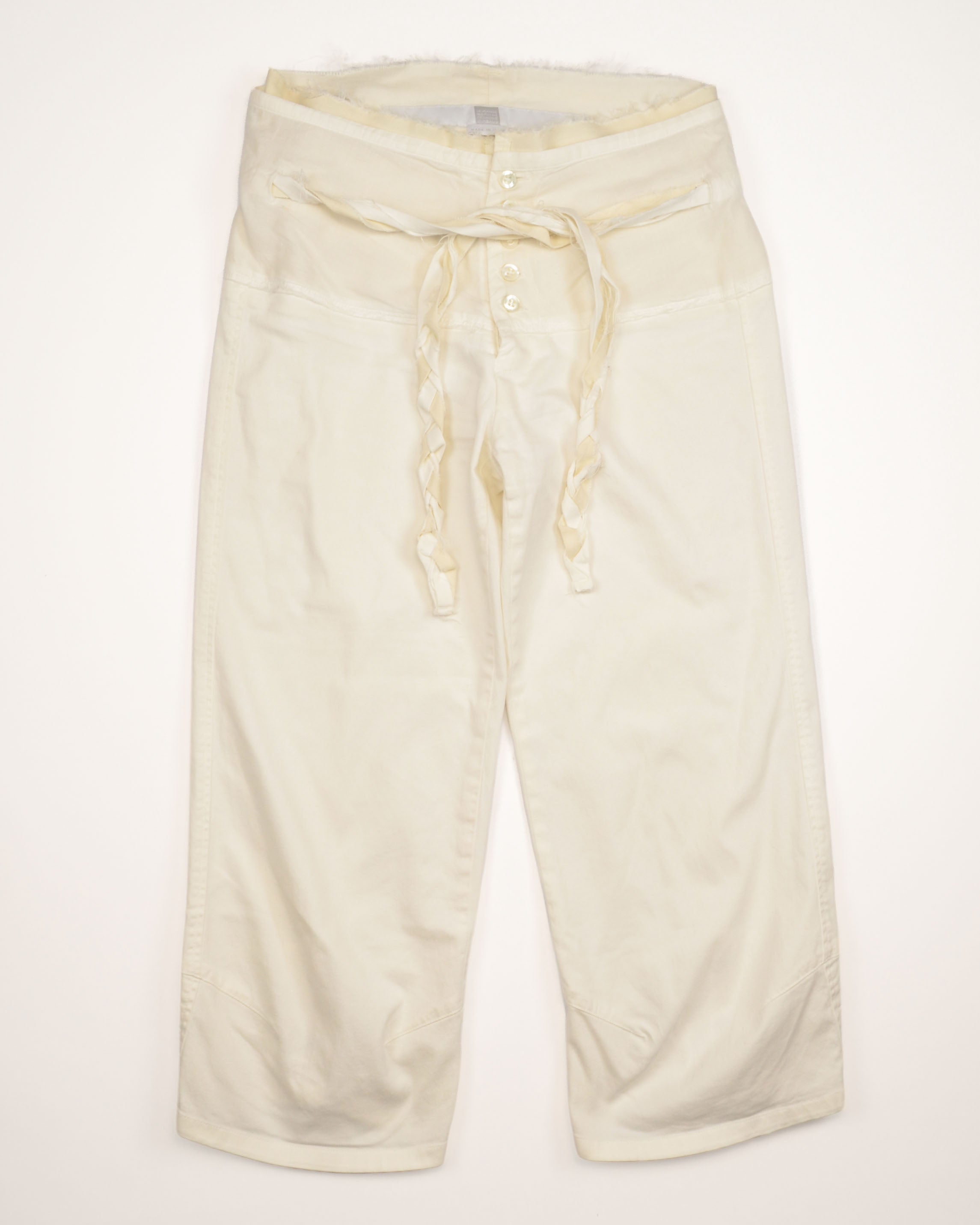 CREAM CAPRI PANTS