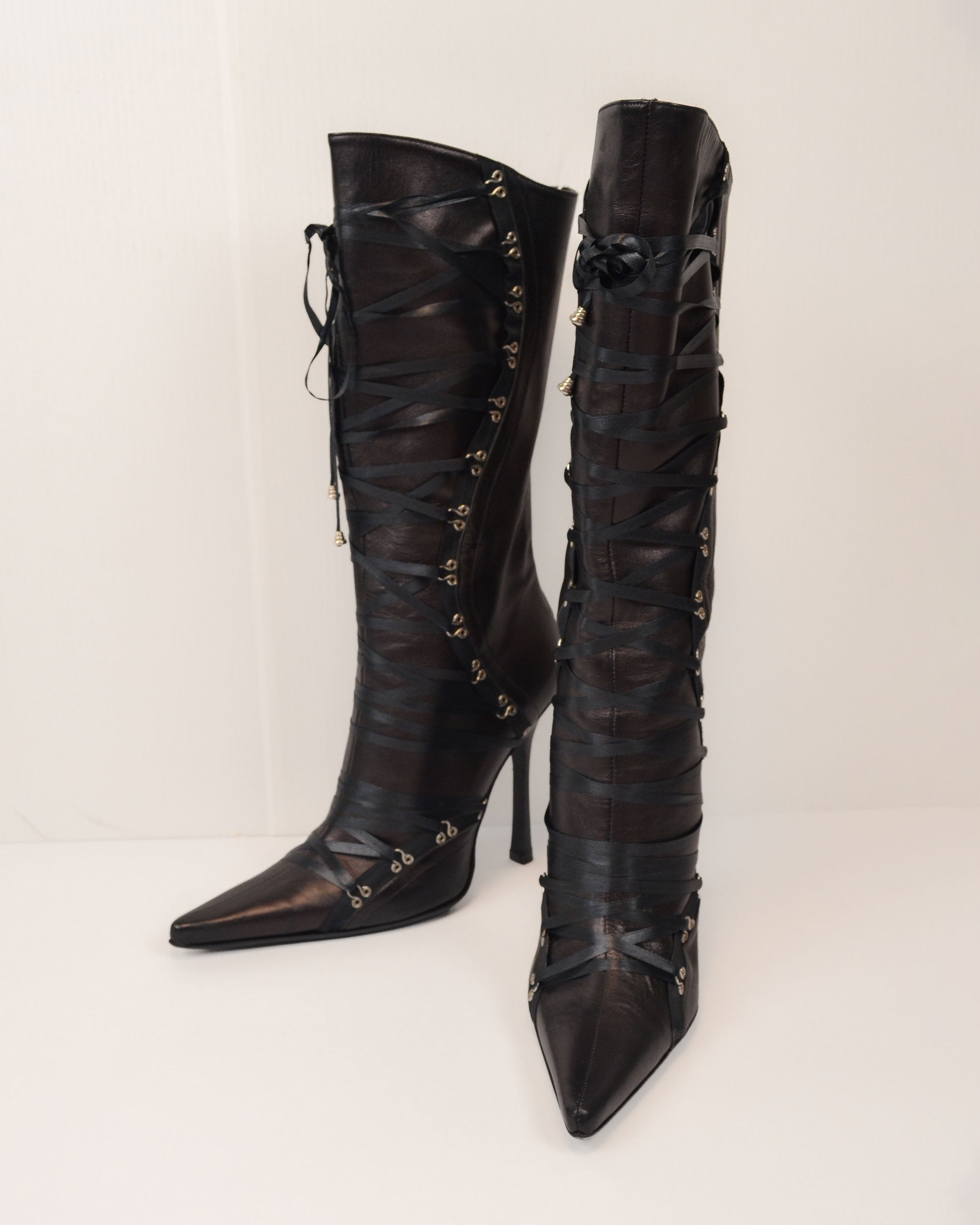 EARLY 2000s ITALIAN LEATHER LACE DETAIL KNEE HIGH BOOTS