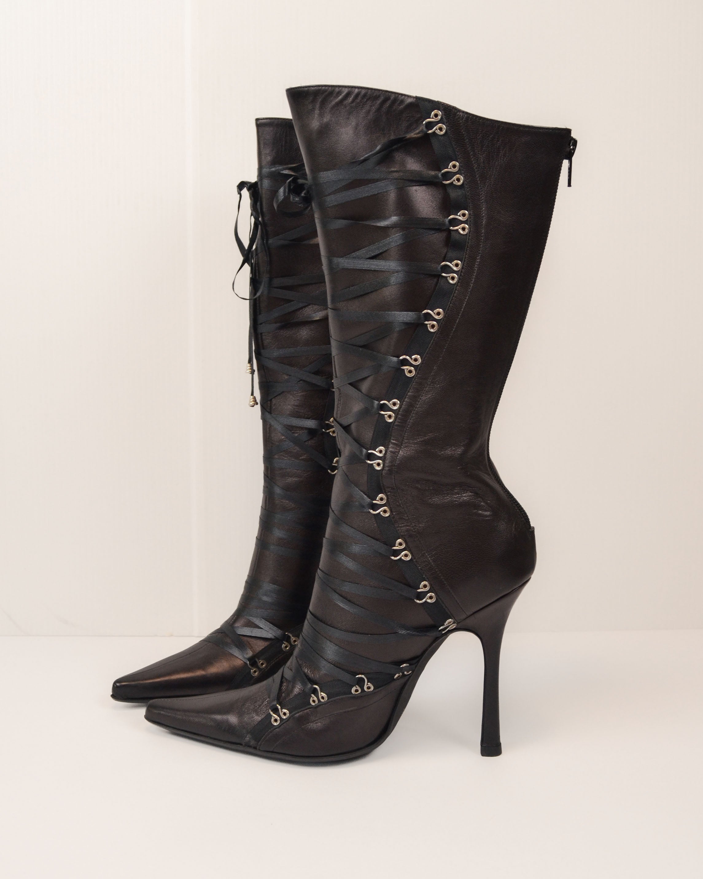 EARLY 2000s ITALIAN LEATHER LACE DETAIL KNEE HIGH BOOTS