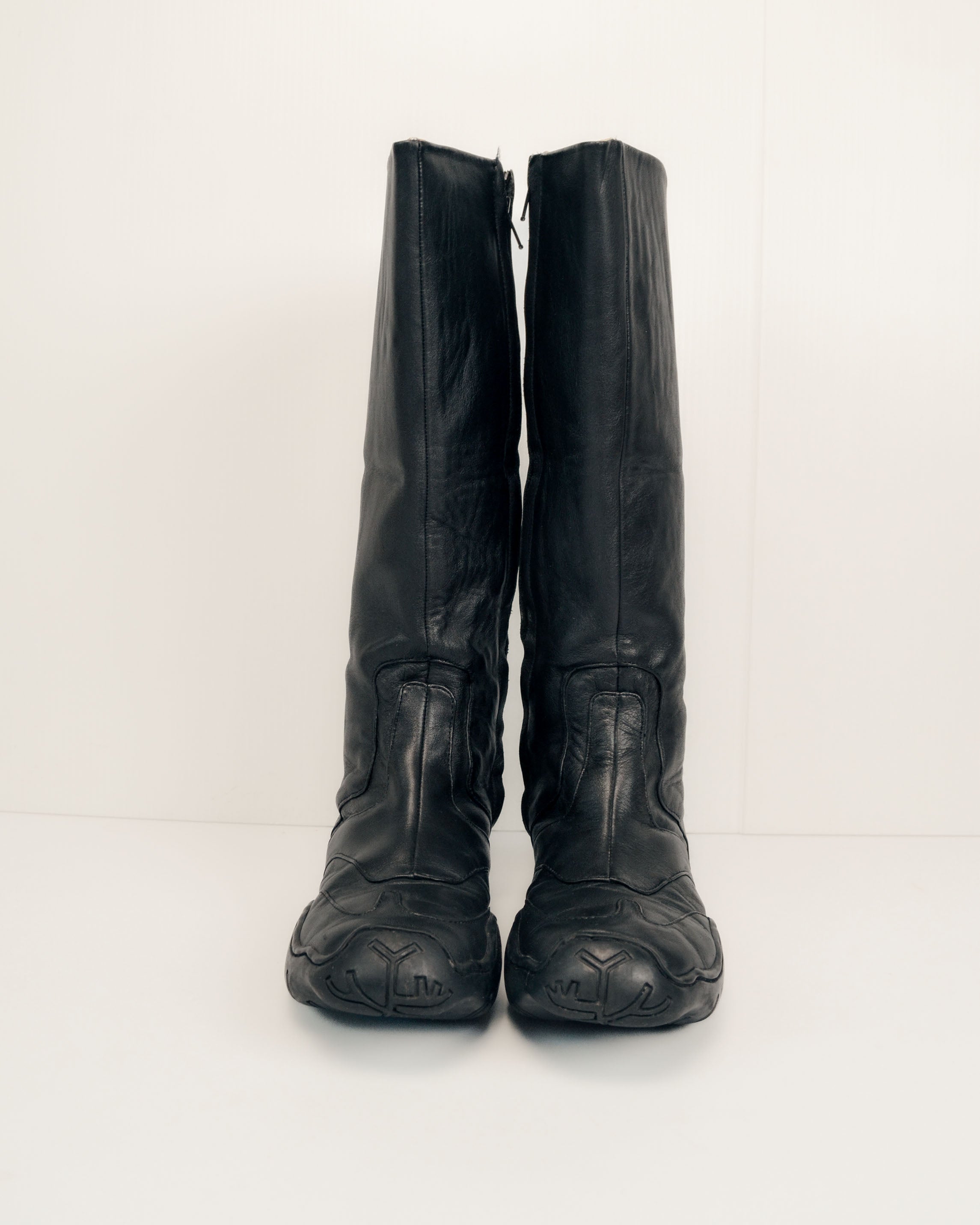 2000's LEATHER SCULPTED SOLE BOOTS