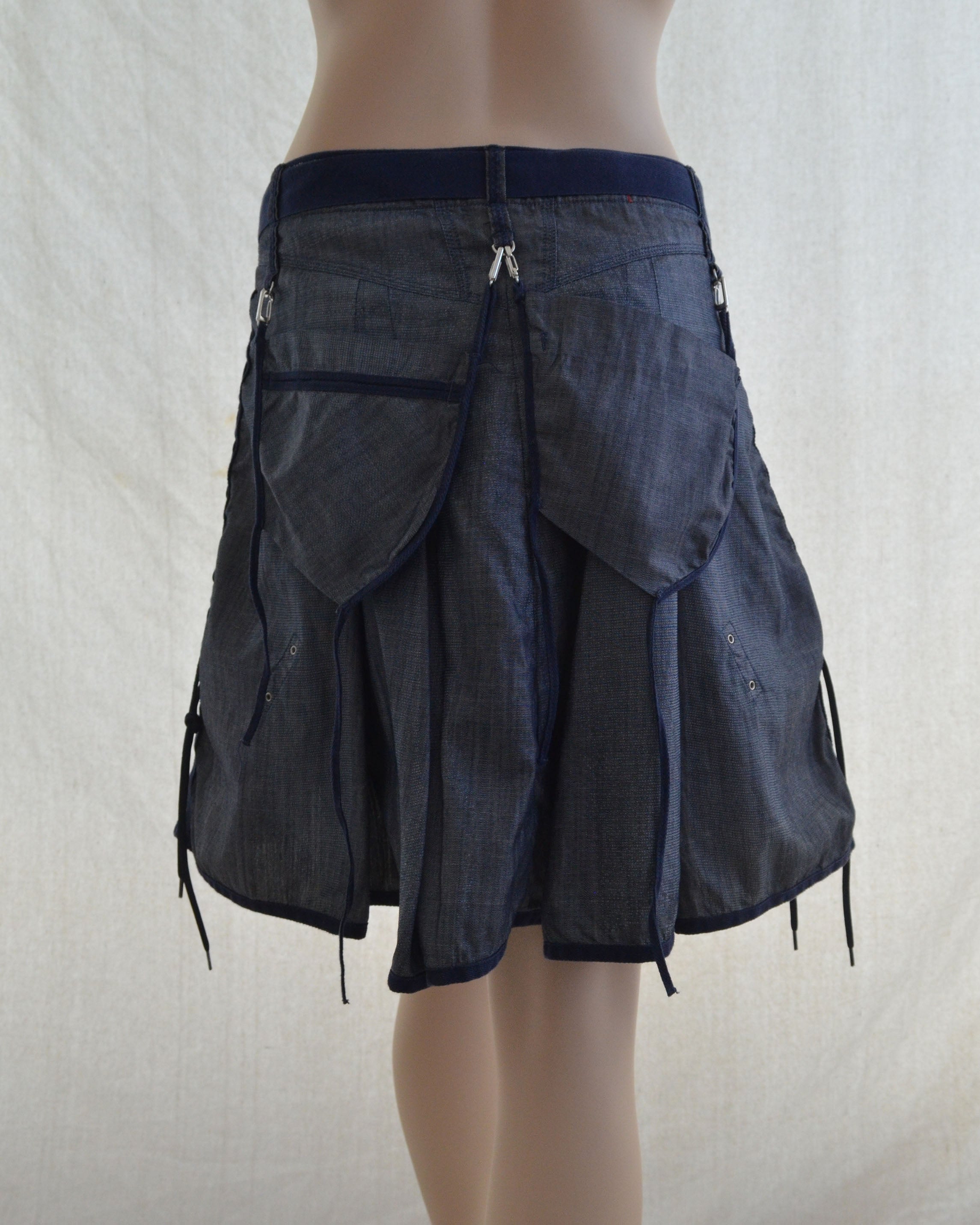 EARLY 2000S PLEATED UTILITY SKIRT