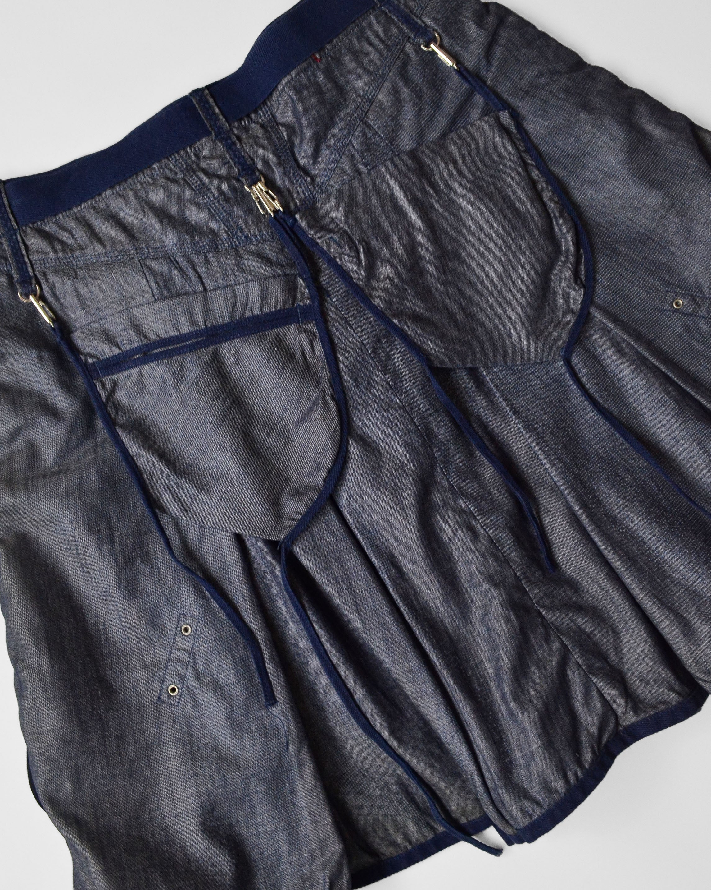 EARLY 2000S PLEATED UTILITY SKIRT