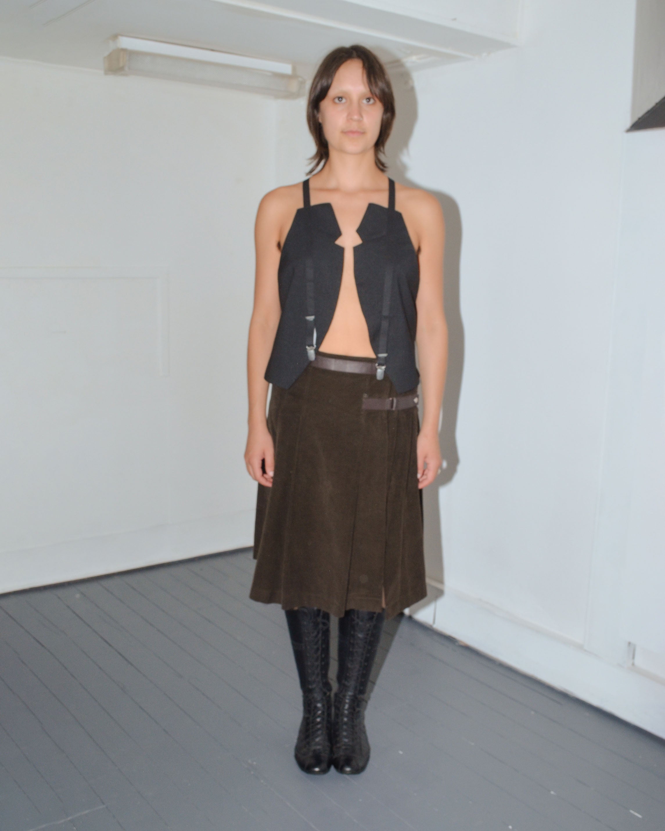 FALL WINTER 2003 BUCKLE PLEATED SKIRT