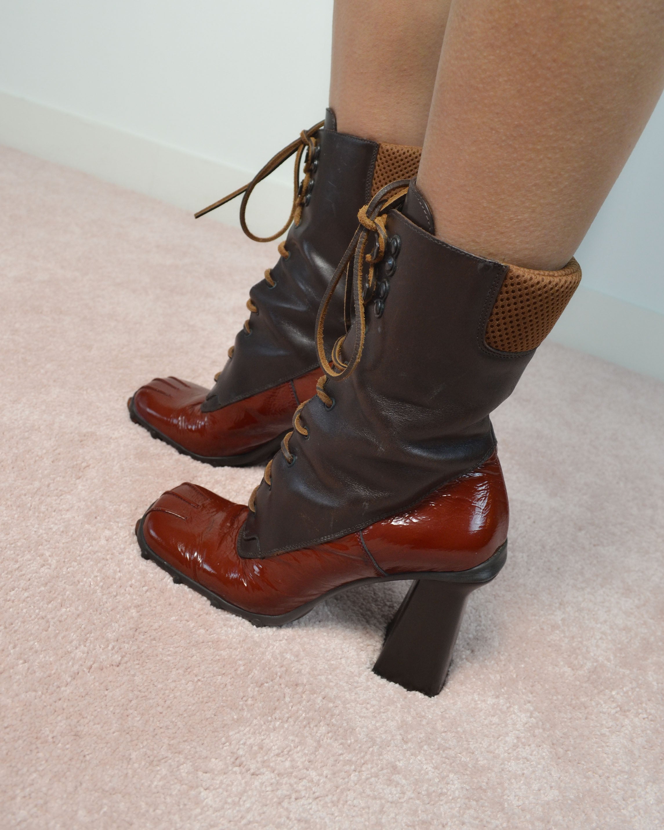 FW99 BUBBLE SOLE PATENT LEATHER BOOTS