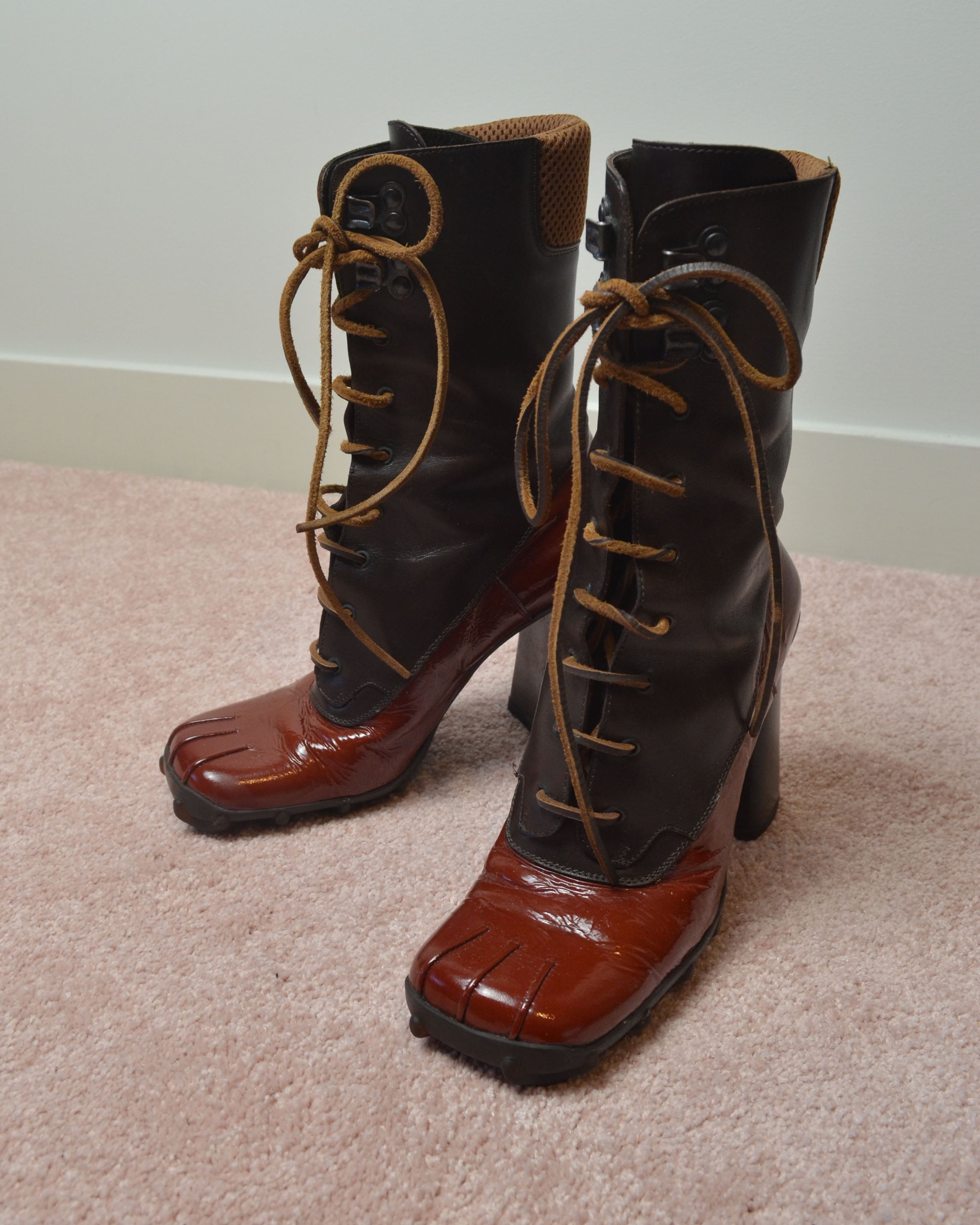 FW99 BUBBLE SOLE PATENT LEATHER BOOTS