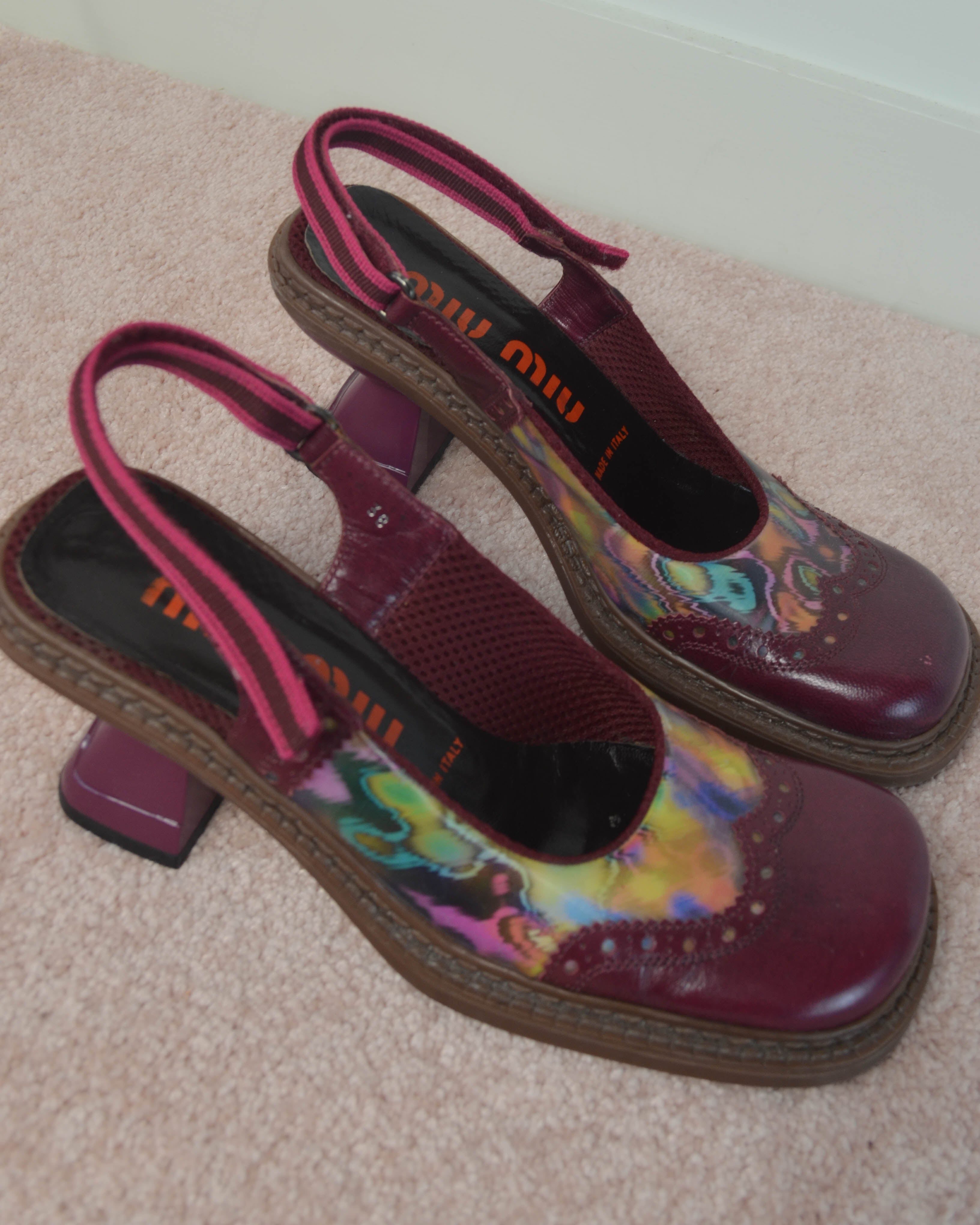 MIU MIU FW1999 HOLOGRAPHIC PLATFORM HEELS & WAIST BELT