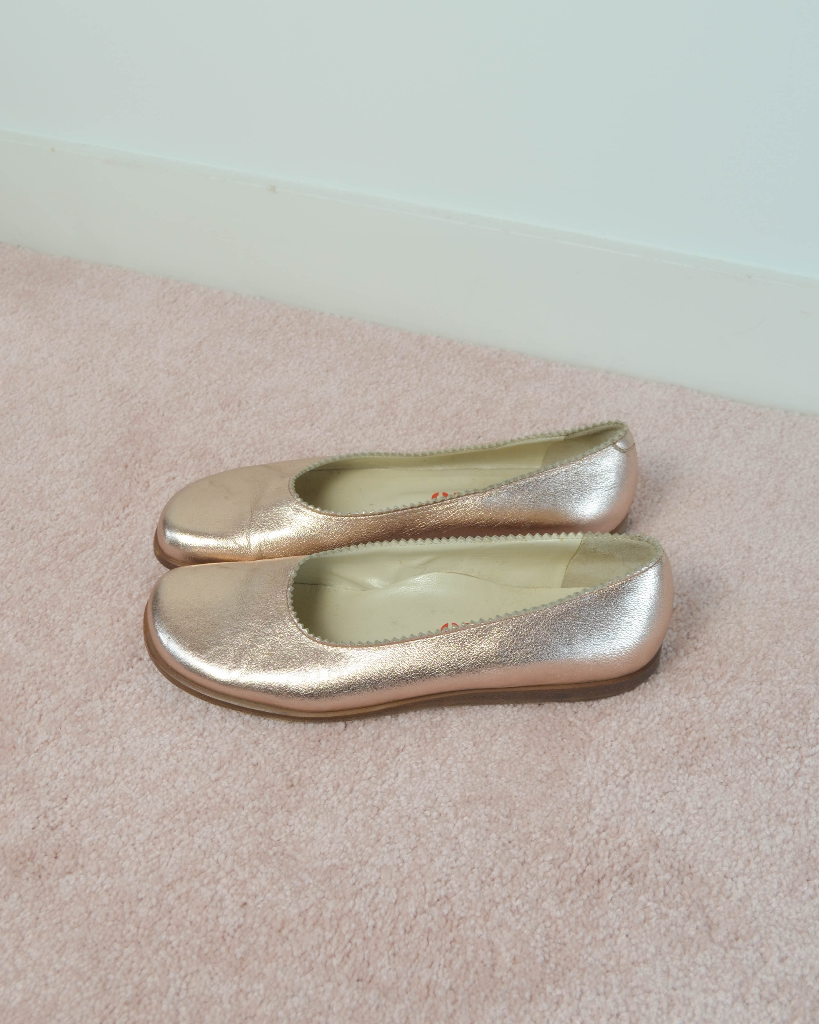 90s METALLIC LEATHER BALLET FLATS
