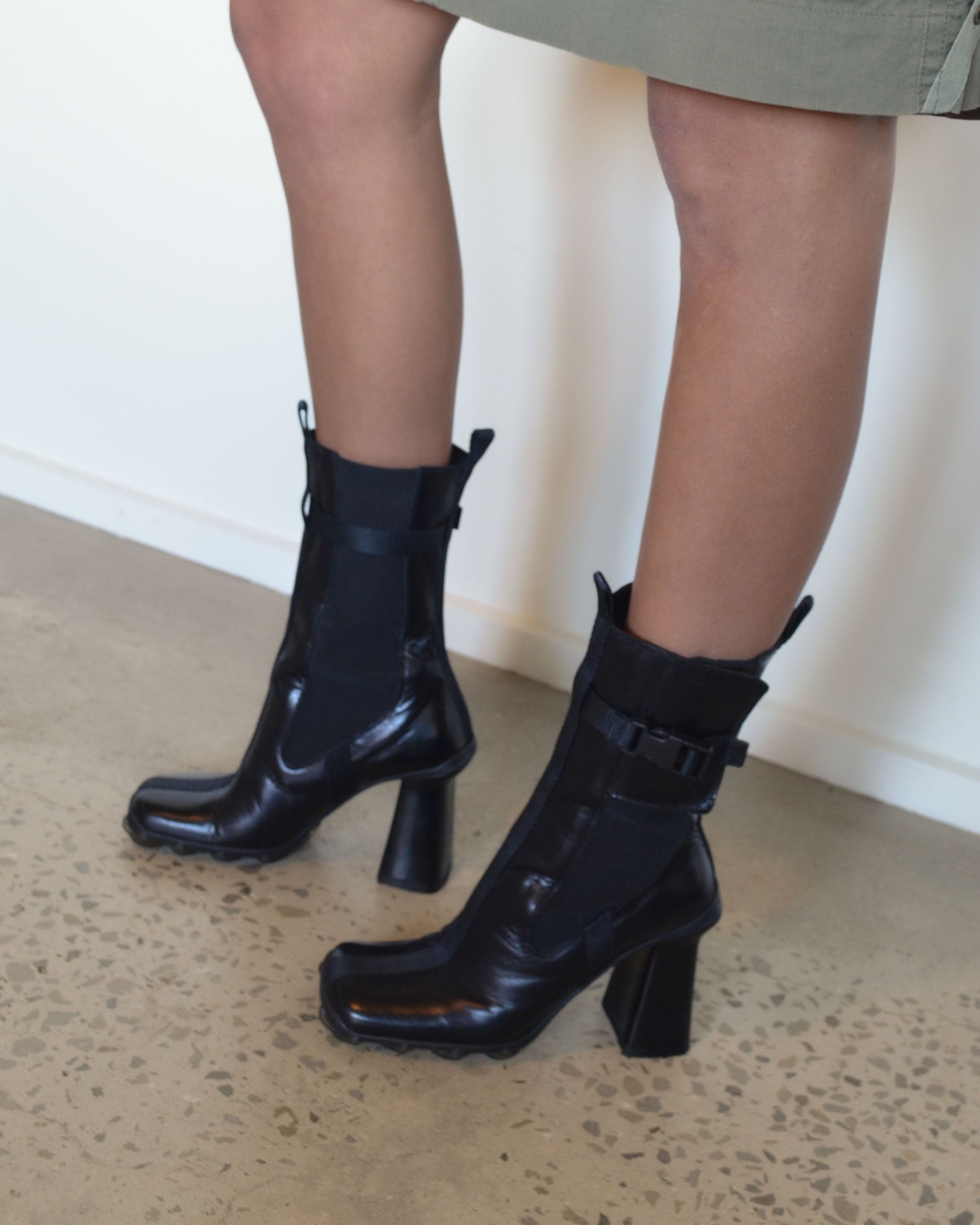 FW1999 BUBBLE SOLE LEATHER BOOTS