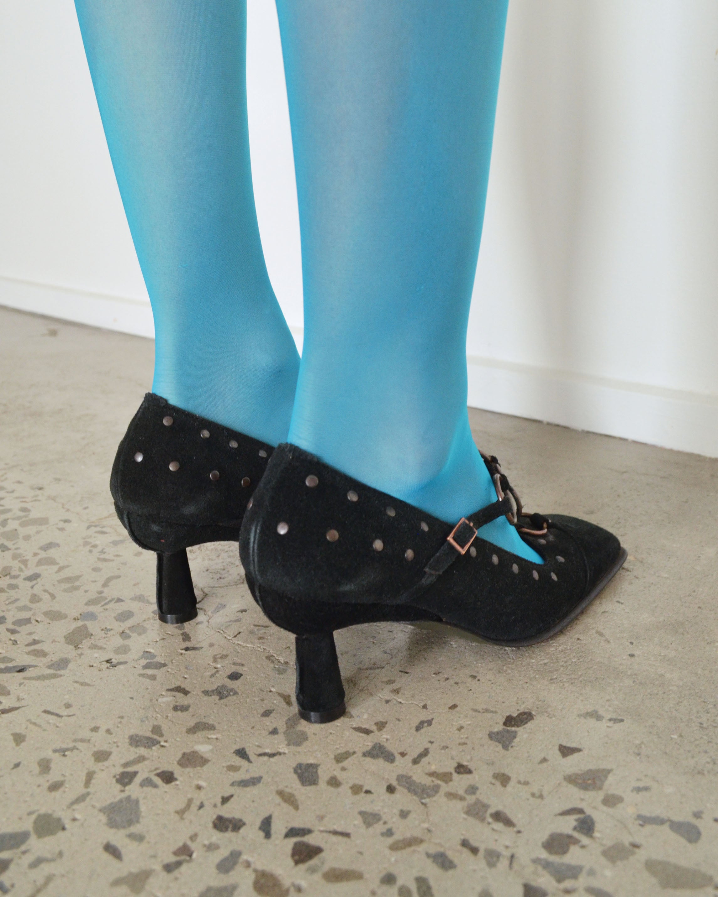 MUXART 00S SUEDE SQUARE TOE HEELS