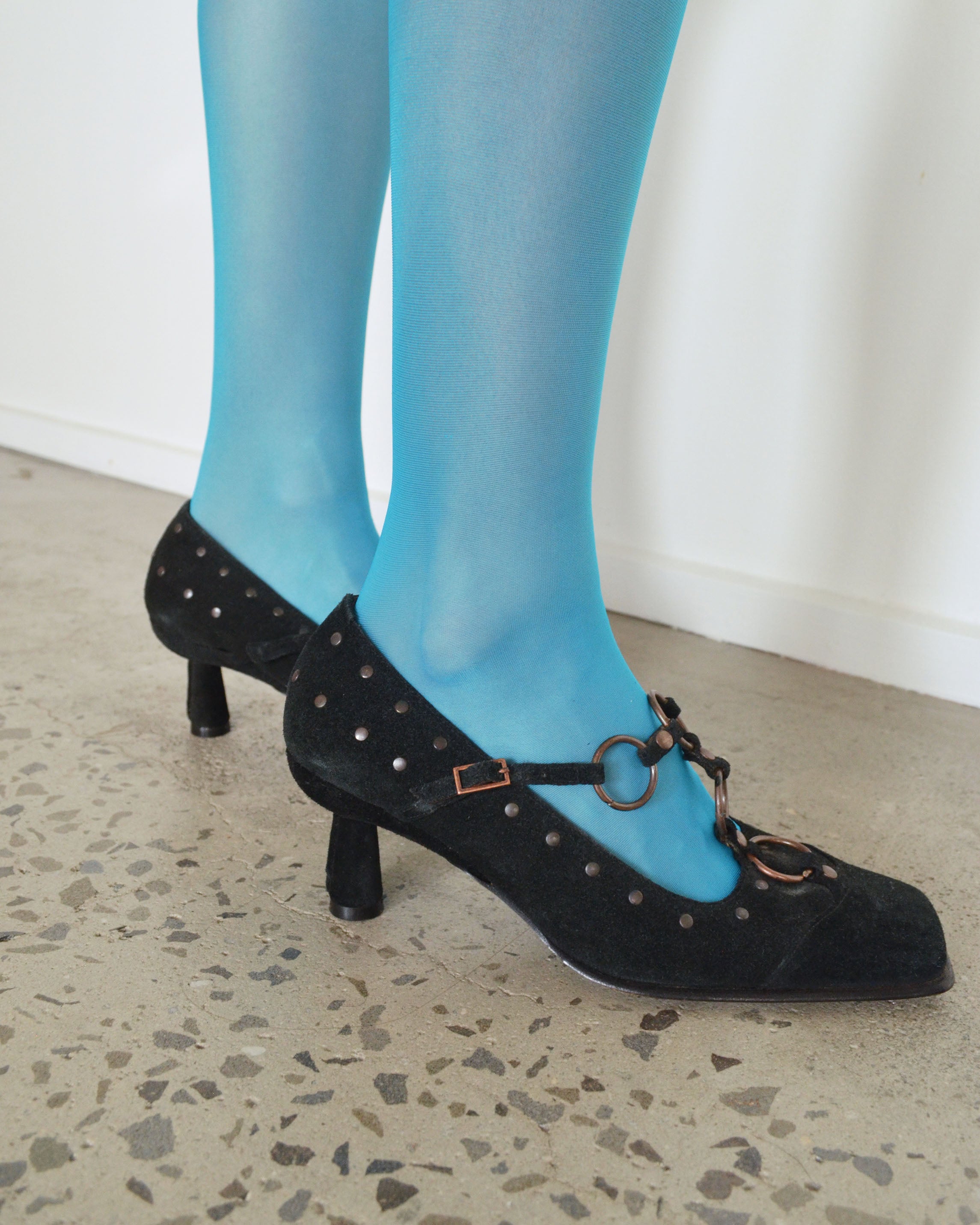 MUXART 00S SUEDE SQUARE TOE HEELS