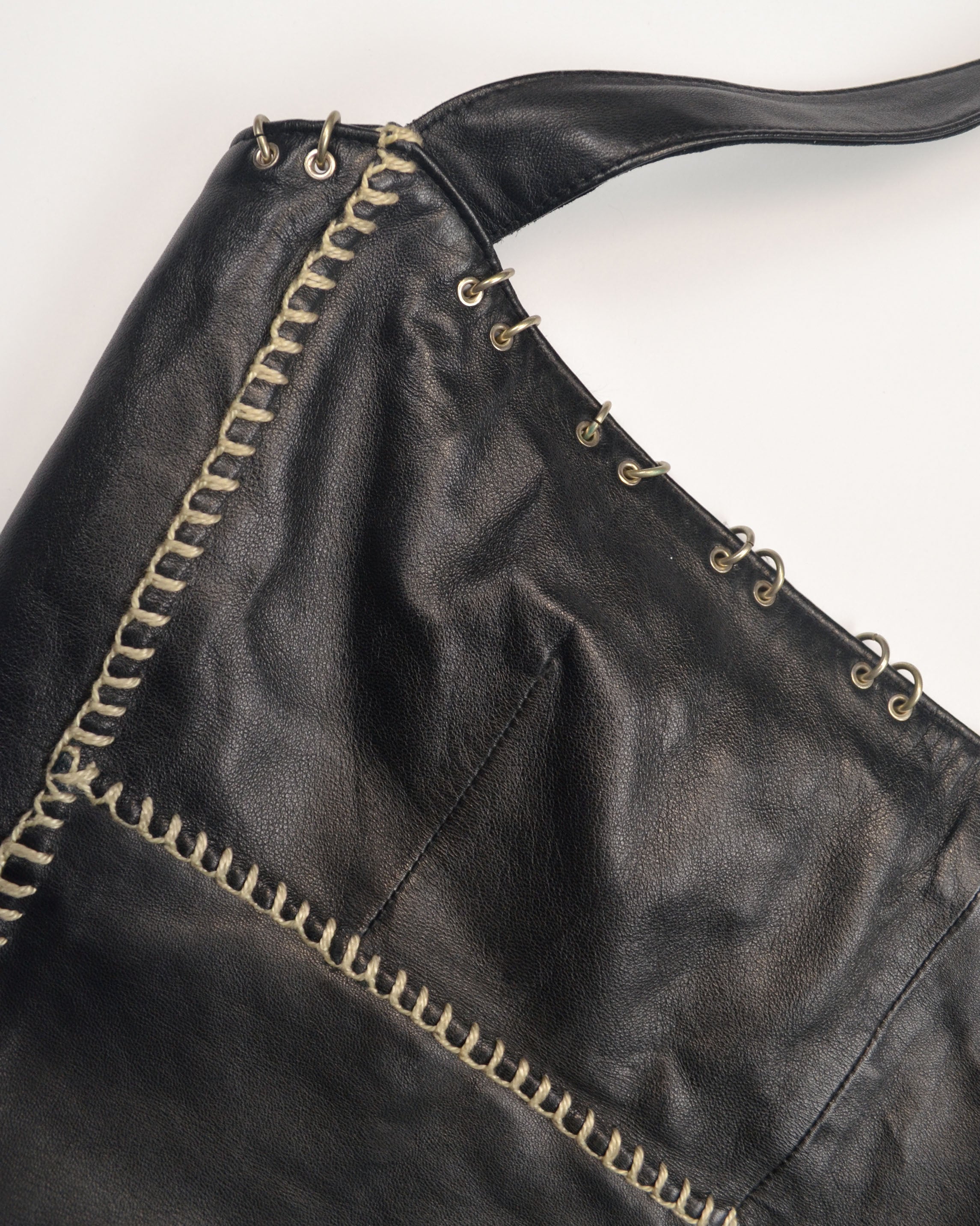 FW2001 BLACK LEATHER RING DETAIL HALTER TOP