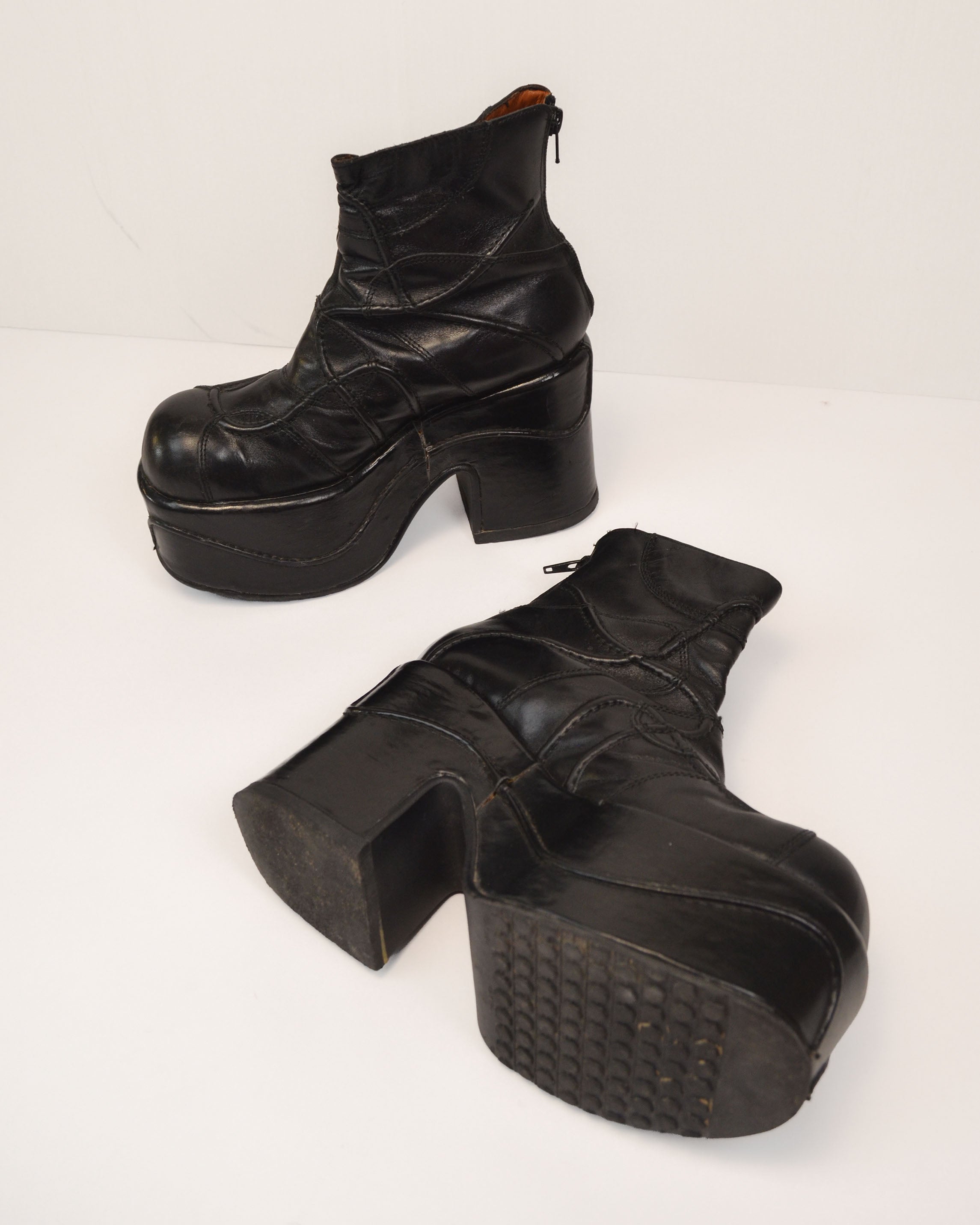 1990S LEATHER PLATFORM BOOTS