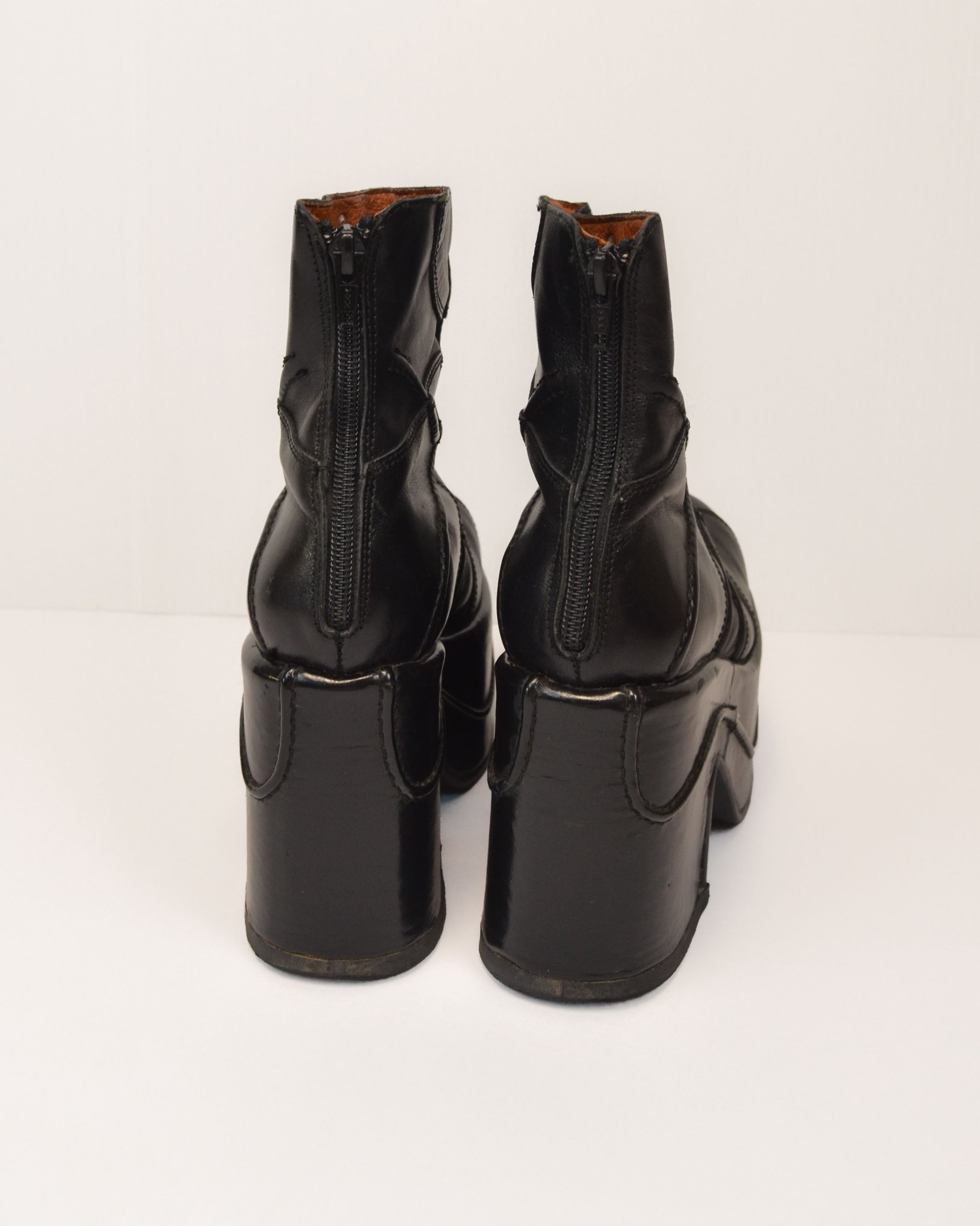 1990S LEATHER PLATFORM BOOTS