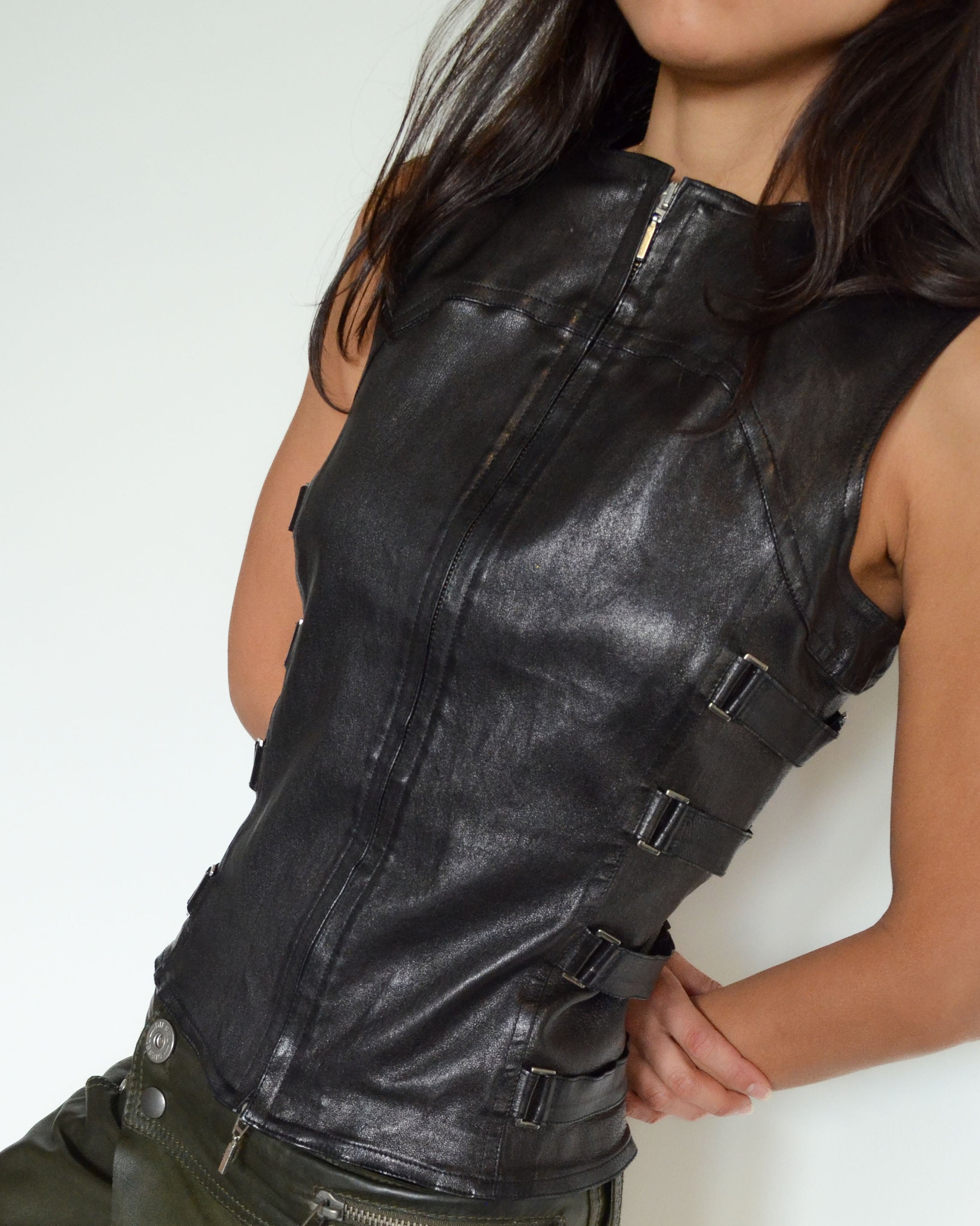 FW2001 LEATHER BONDAGE TOP
